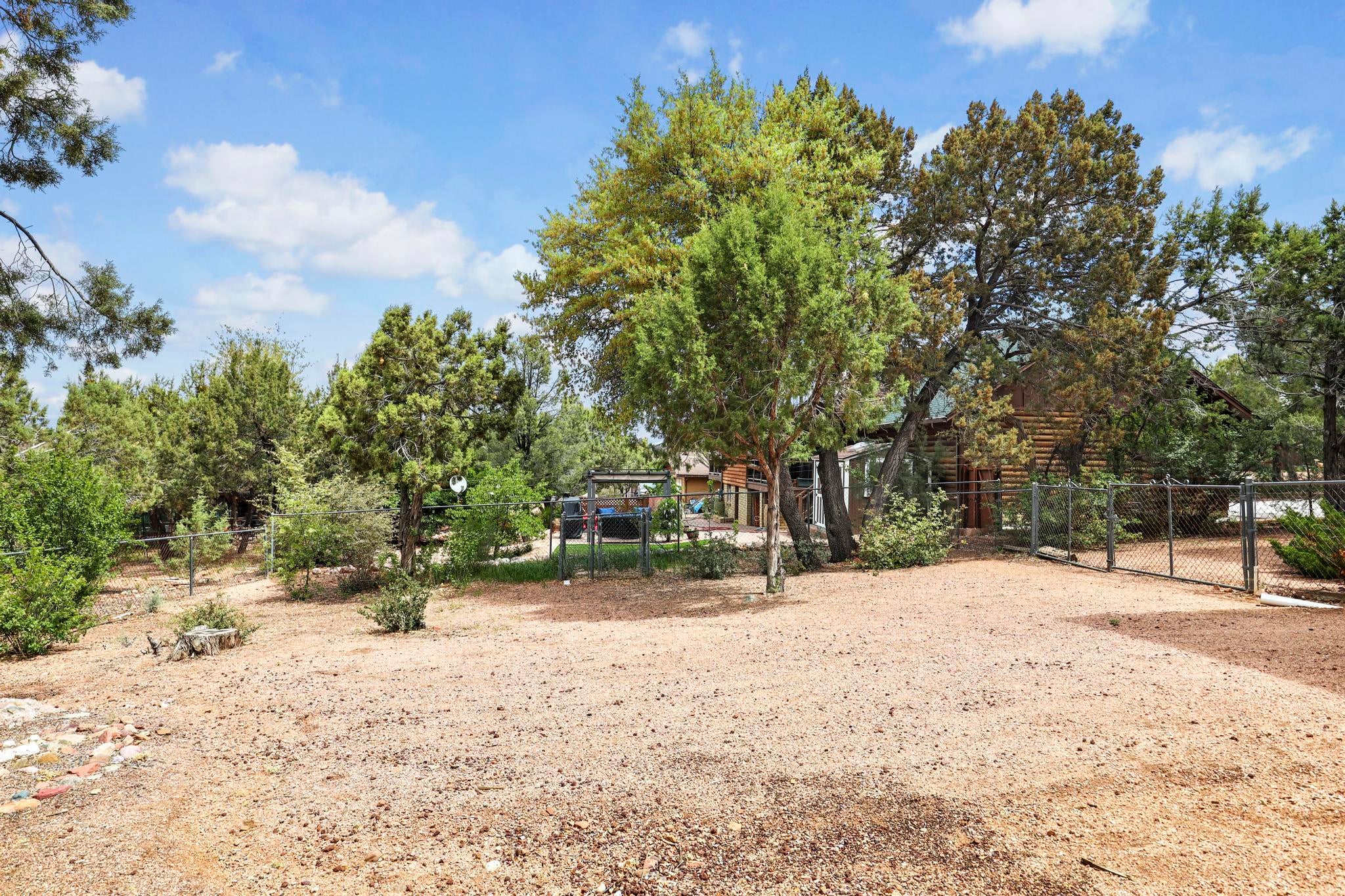 Payson, Arizona, 85541, United States, 5 Bedrooms Bedrooms, ,3 BathroomsBathrooms,Residential,For Sale,1805847