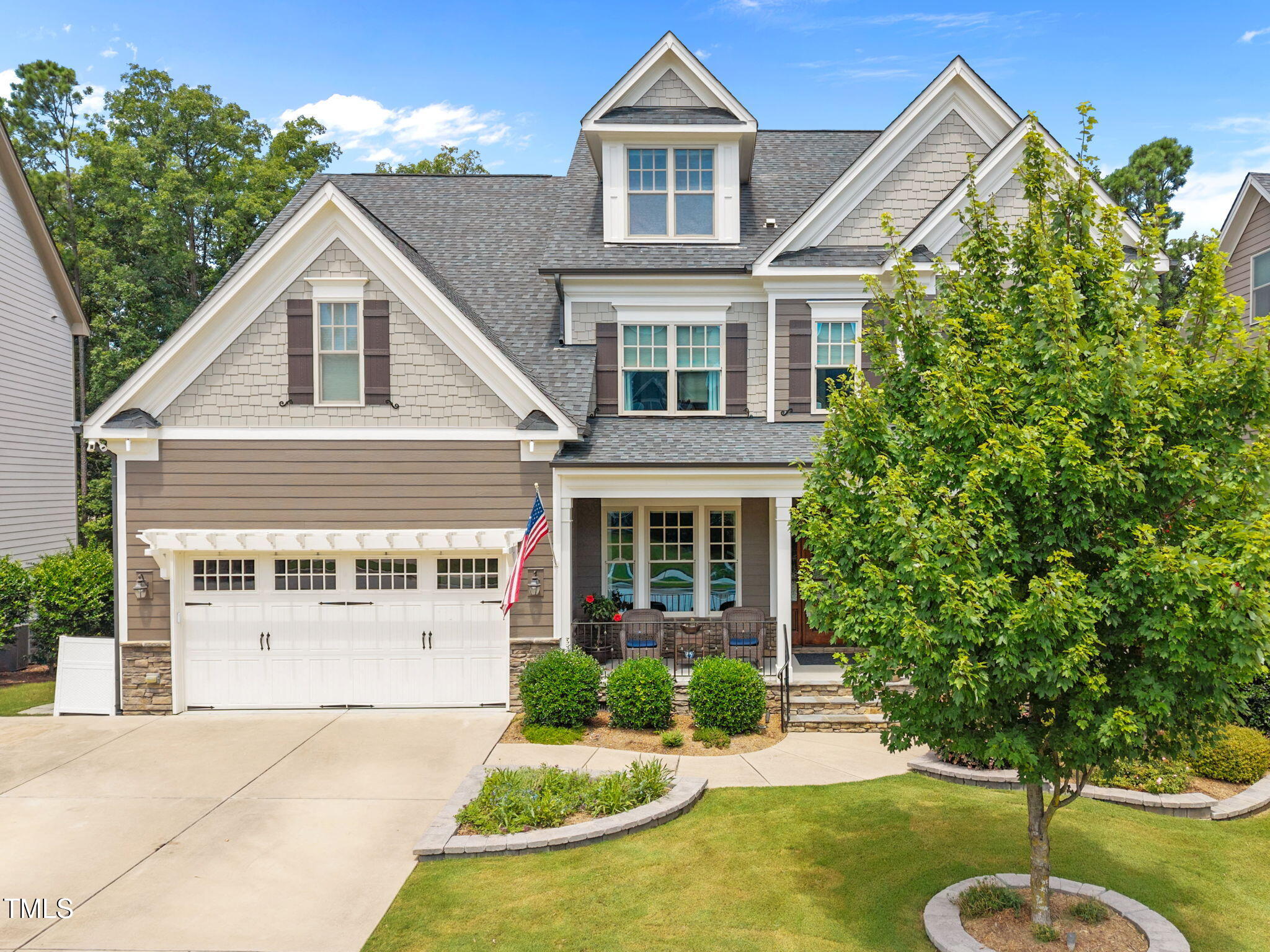 Apex, North Carolina, 27502, United States, 5 Bedrooms Bedrooms, ,4 BathroomsBathrooms,Residential,For Sale,1901280