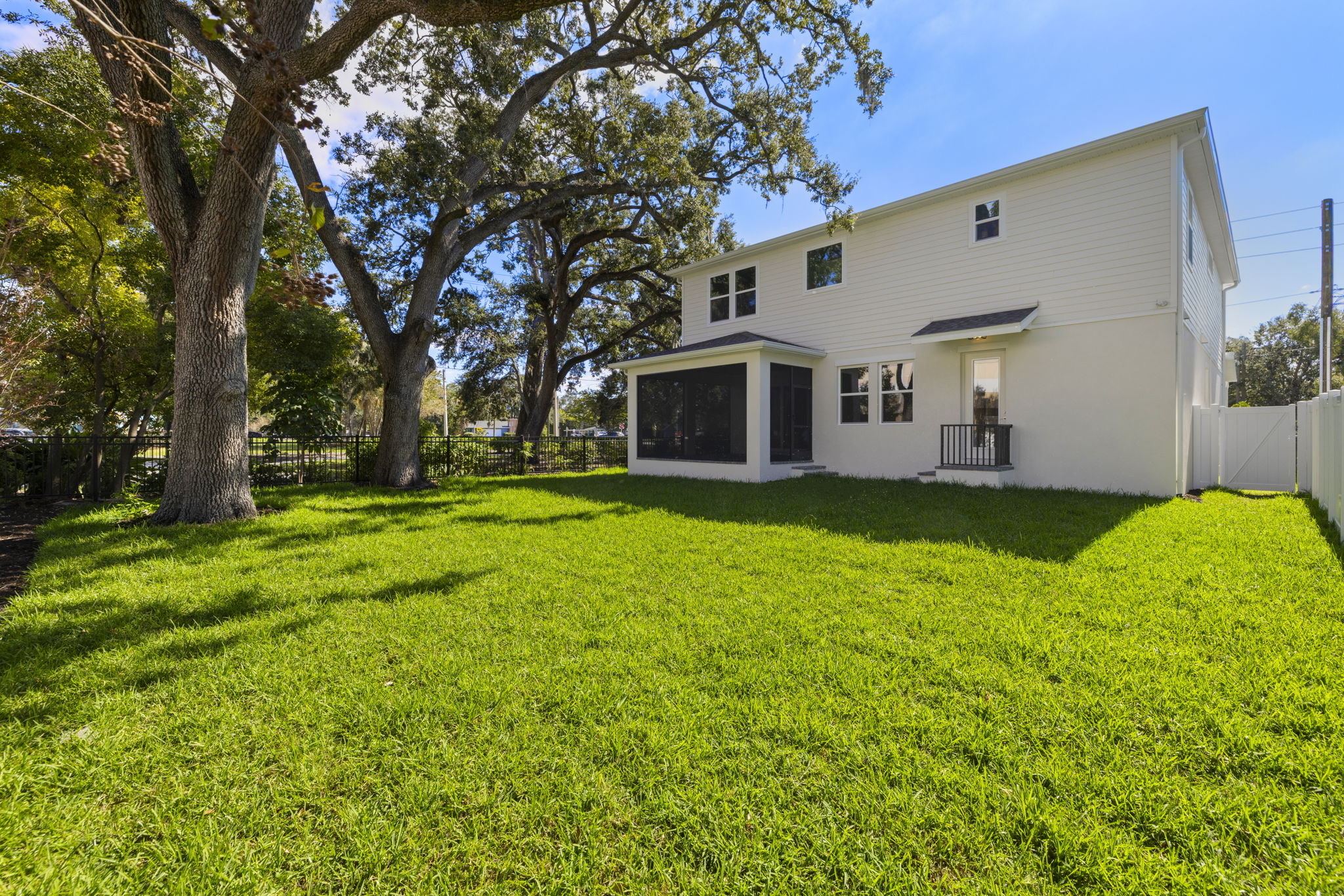 Tampa, Florida, 33629, United States, 4 Bedrooms Bedrooms, ,5 BathroomsBathrooms,Residential,For Sale,1986126