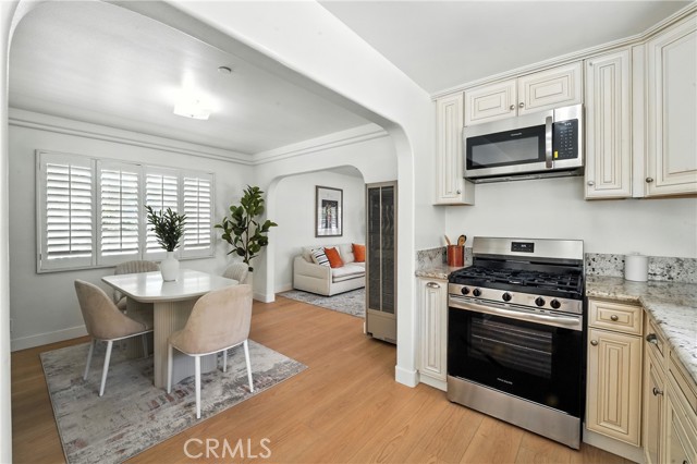 Los Angeles, California, 90042, United States, 3 Bedrooms Bedrooms, ,3 BathroomsBathrooms,Residential,For Sale,1909729