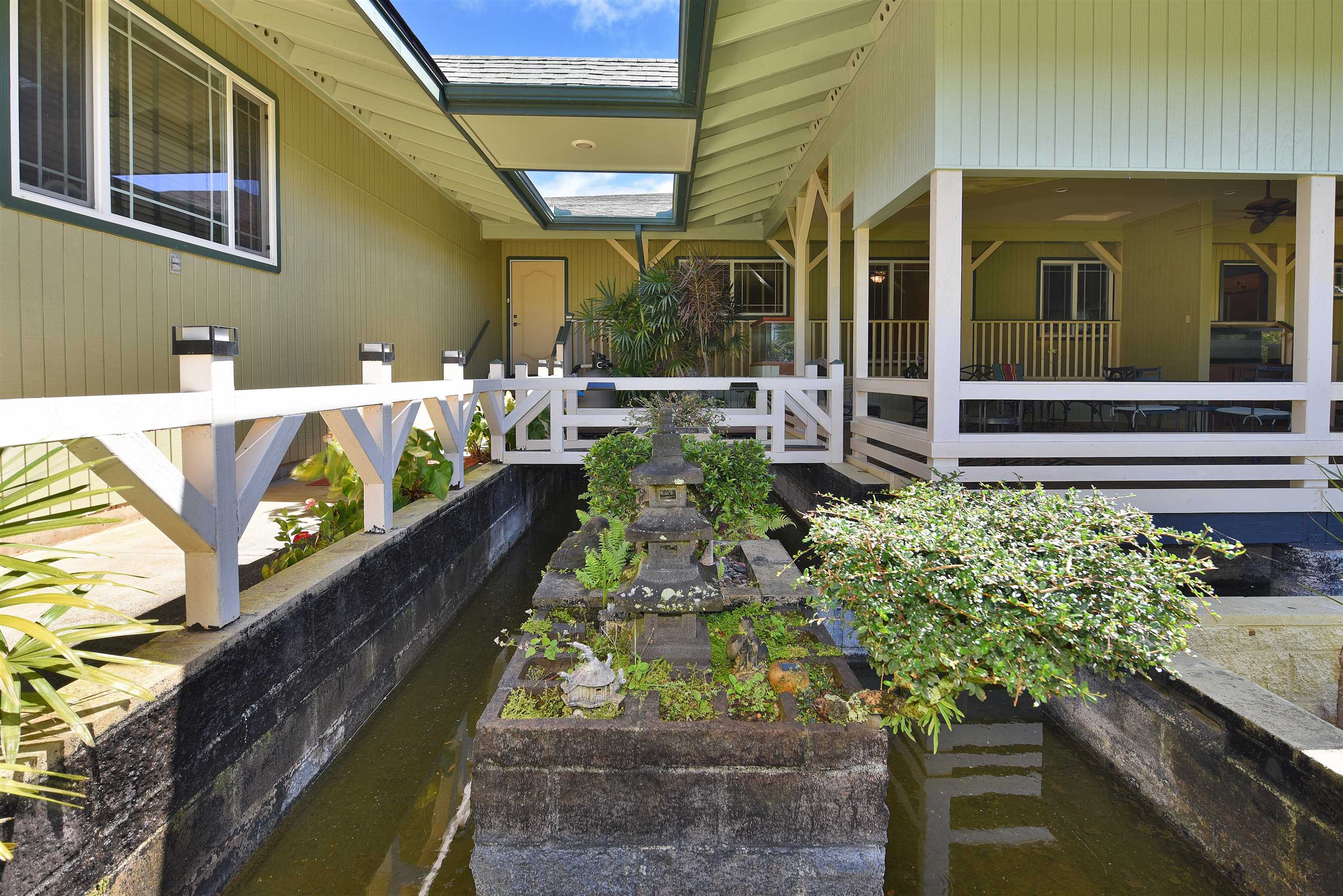 Haiku, Hawaii, 96708, United States, 3 Bedrooms Bedrooms, ,6 BathroomsBathrooms,Residential,For Sale,1989275