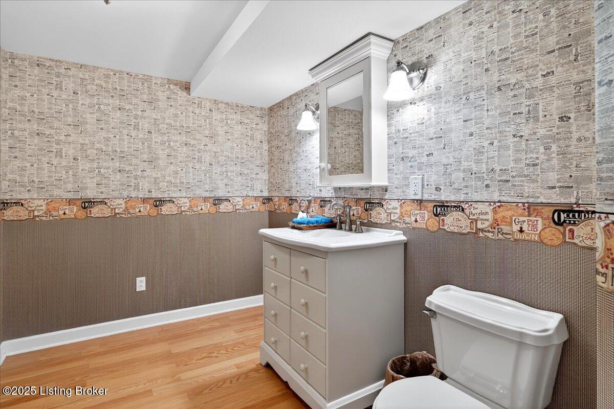 Louisville, Kentucky, 40214, United States, 4 Bedrooms Bedrooms, ,4 BathroomsBathrooms,Residential,For Sale,1911574