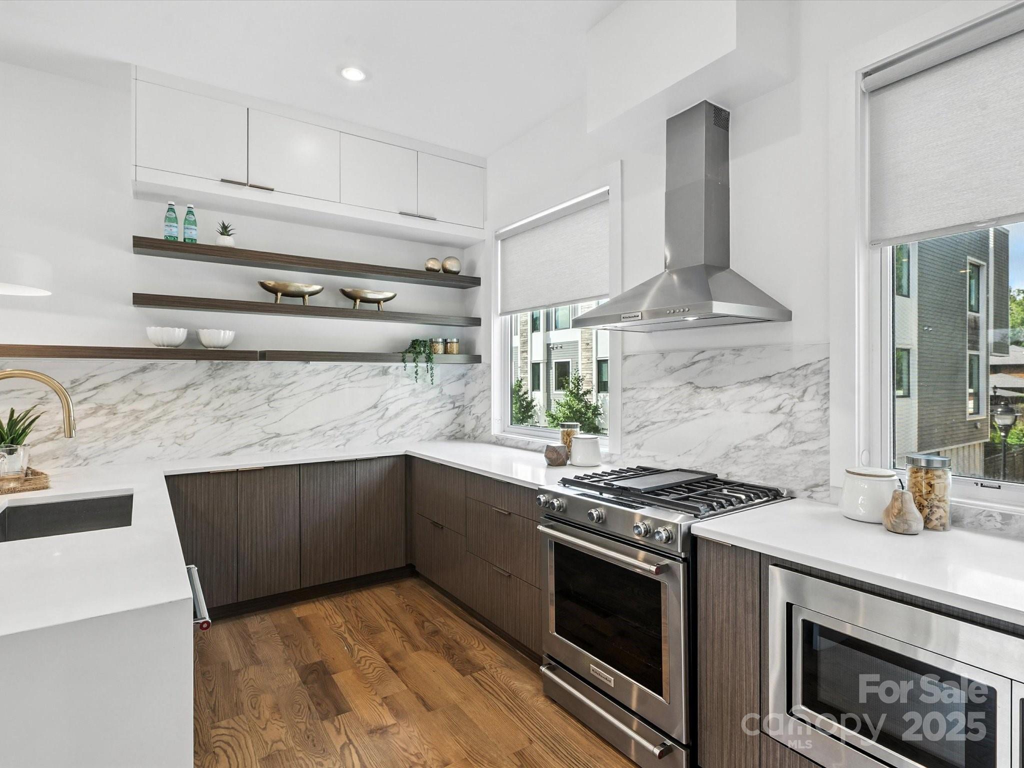 Charlotte, North Carolina, 28205, United States, 3 Bedrooms Bedrooms, ,3 BathroomsBathrooms,Residential,For Sale,1837660