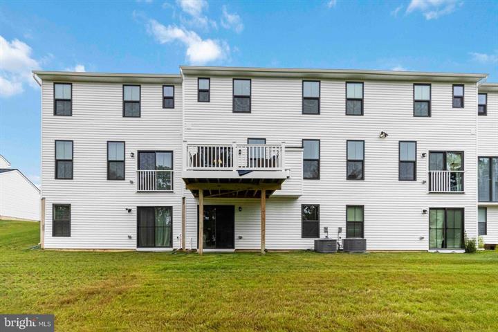 Cheltenham, Pennsylvania, 19012, United States, 3 Bedrooms Bedrooms, ,4 BathroomsBathrooms,Residential,For Sale,1887718