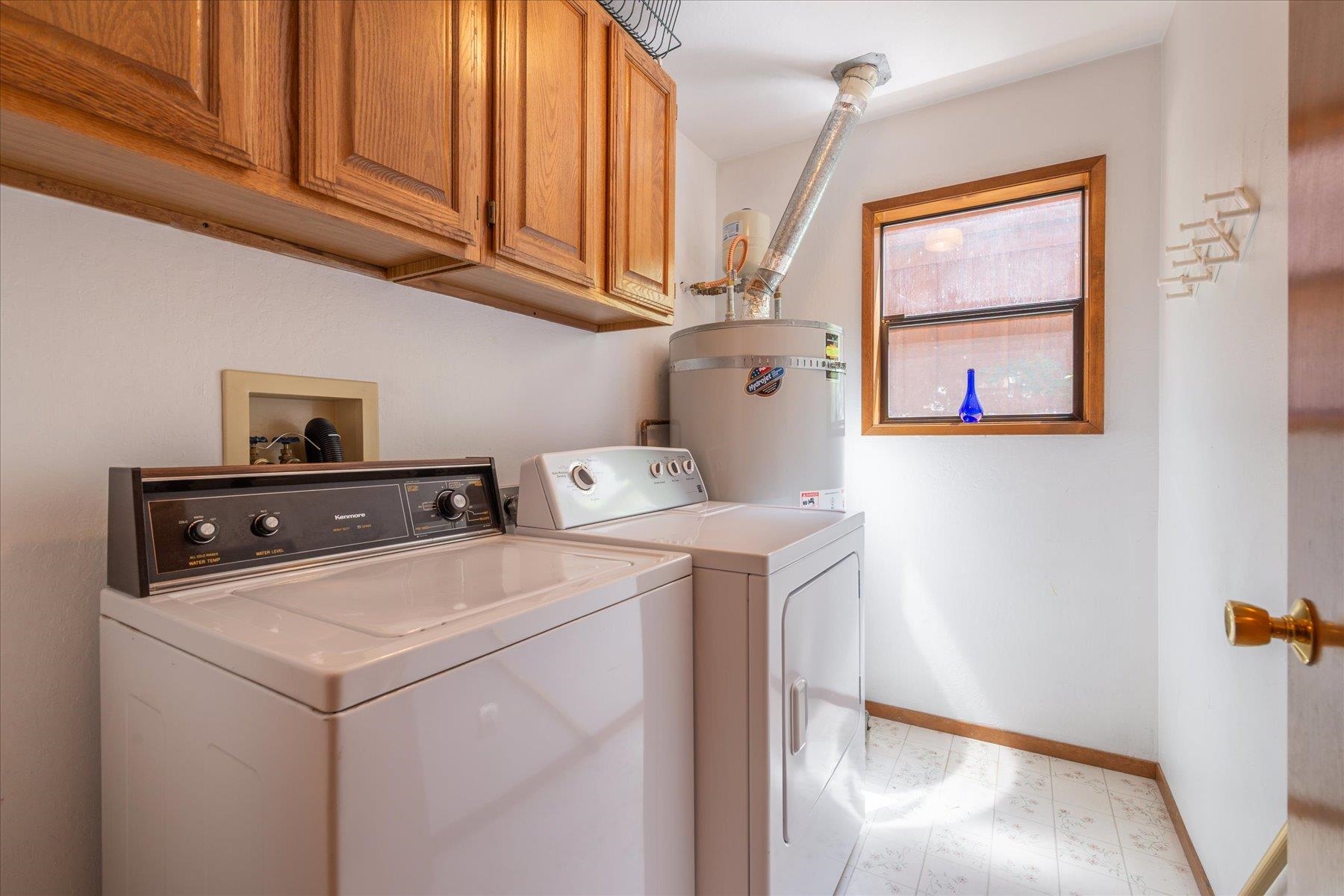 Truckee, California, 96161, United States, 3 Bedrooms Bedrooms, ,2 BathroomsBathrooms,Residential,For Sale,1940028
