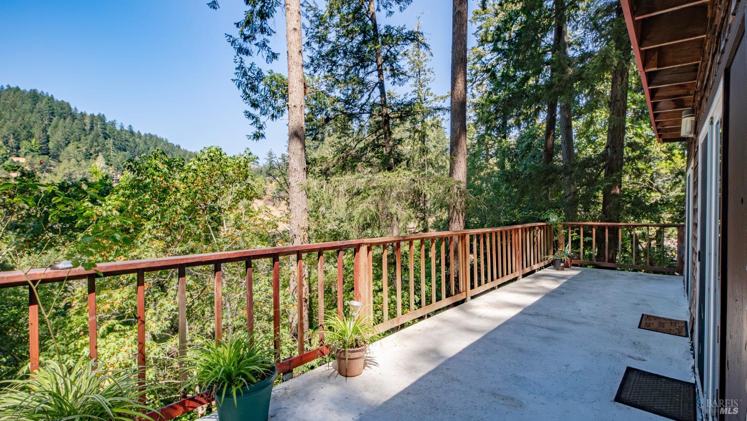 Lagunitas, California, 94938, United States, 2 Bedrooms Bedrooms, ,1 BathroomBathrooms,Residential,For Sale,1939923