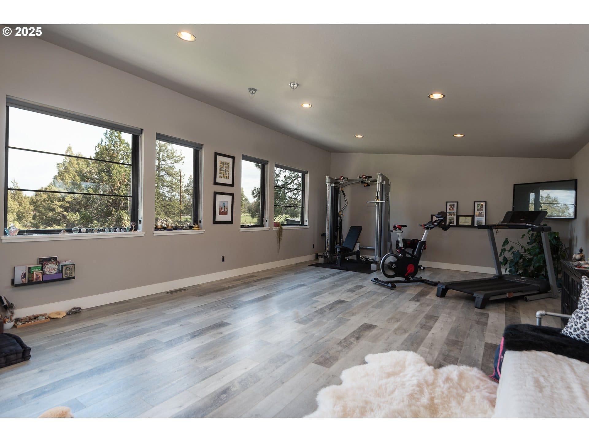  21060 KNOTT RD Bend, OR 97702 - 物件實景