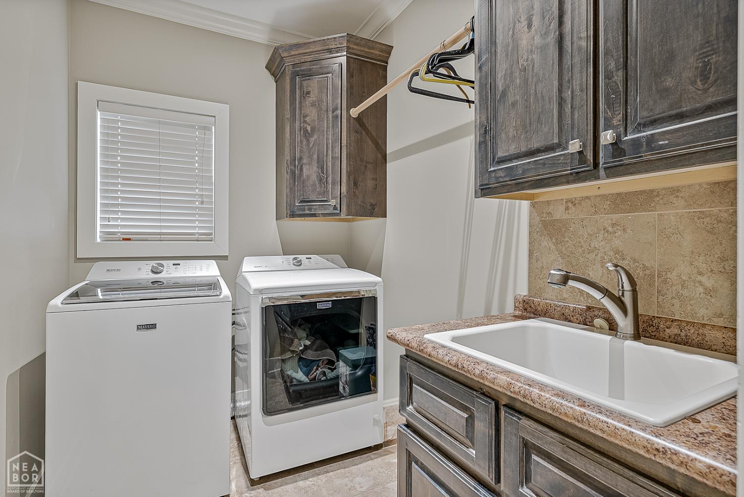 Jonesboro, Arkansas, 72404, United States, ,3 BathroomsBathrooms,Residential,For Sale,1973990