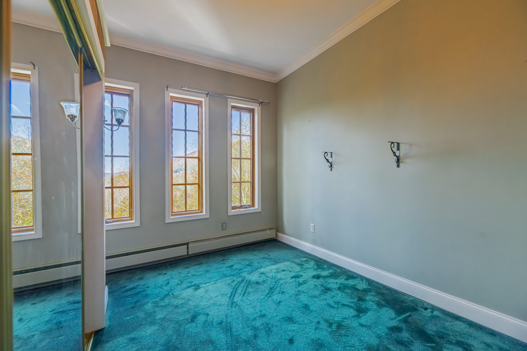  50 Grouse Lane - 物件實景