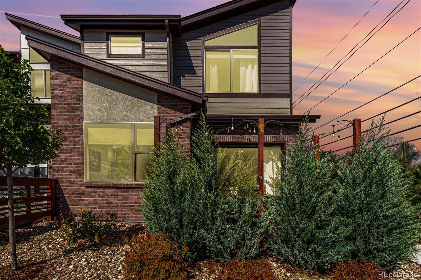 Arvada, Colorado, 80004, United States, 3 Bedrooms Bedrooms, ,2 BathroomsBathrooms,Residential,For Sale,1973817