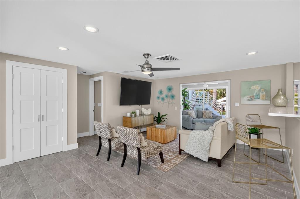 Longboat Key, Florida, 34228, United States, 3 Bedrooms Bedrooms, ,2 BathroomsBathrooms,Residential,For Sale,1990986