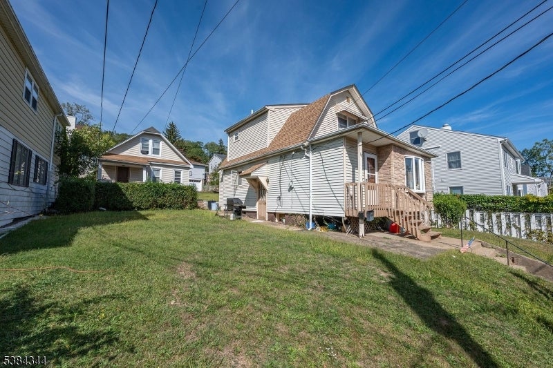 Haledon Boro, New Jersey, 07508, United States, 4 Bedrooms Bedrooms, ,3 BathroomsBathrooms,Residential,For Sale,1995412