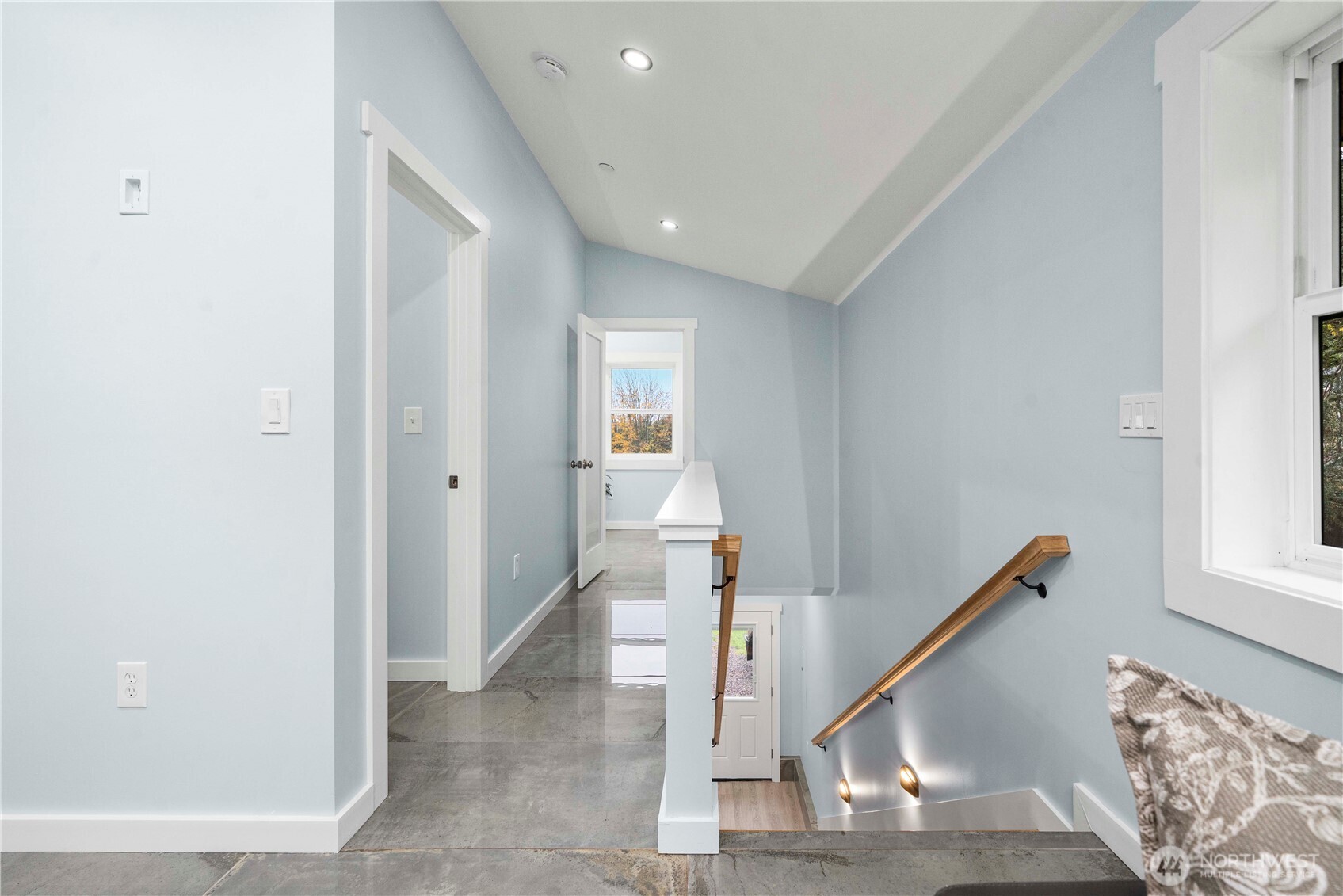 Fall City, Washington, 98025, United States, 2 Bedrooms Bedrooms, ,3 BathroomsBathrooms,Residential,For Sale,1987956