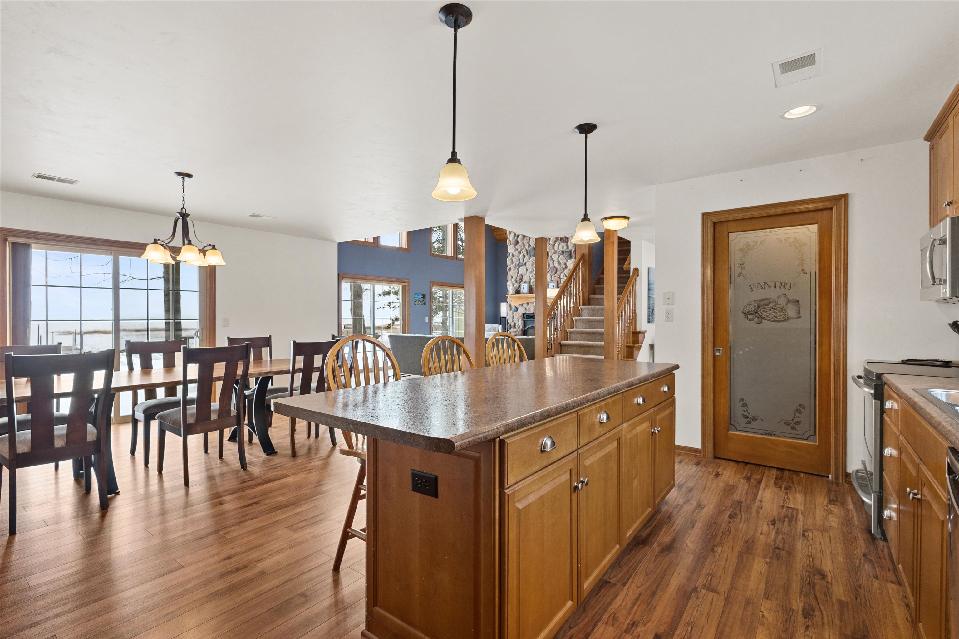 Oconto, Wisconsin, 54153, United States, 3 Bedrooms Bedrooms, ,3 BathroomsBathrooms,Residential,For Sale,2017329