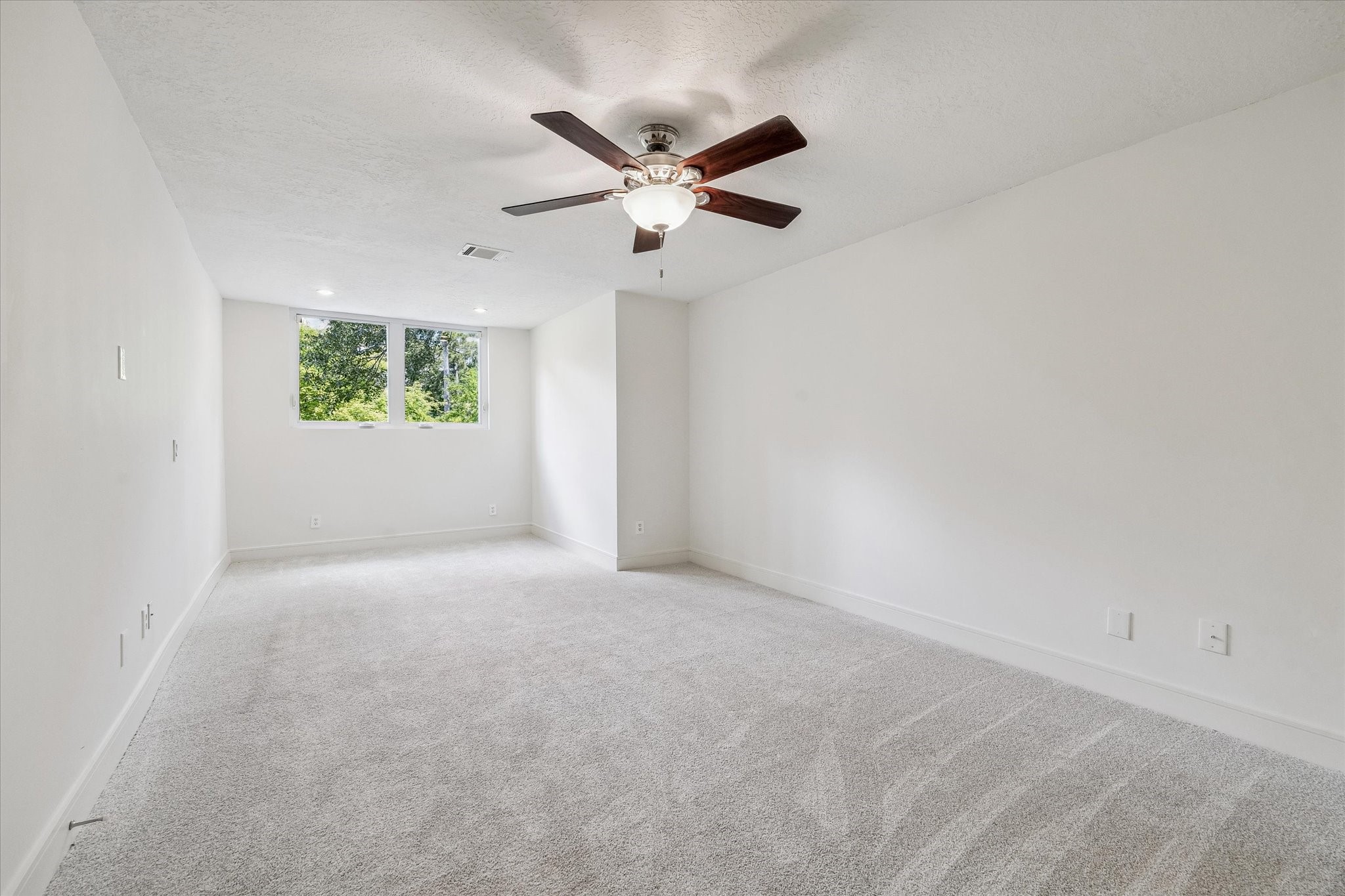  152 Sugarberry Circle - 物件實景
