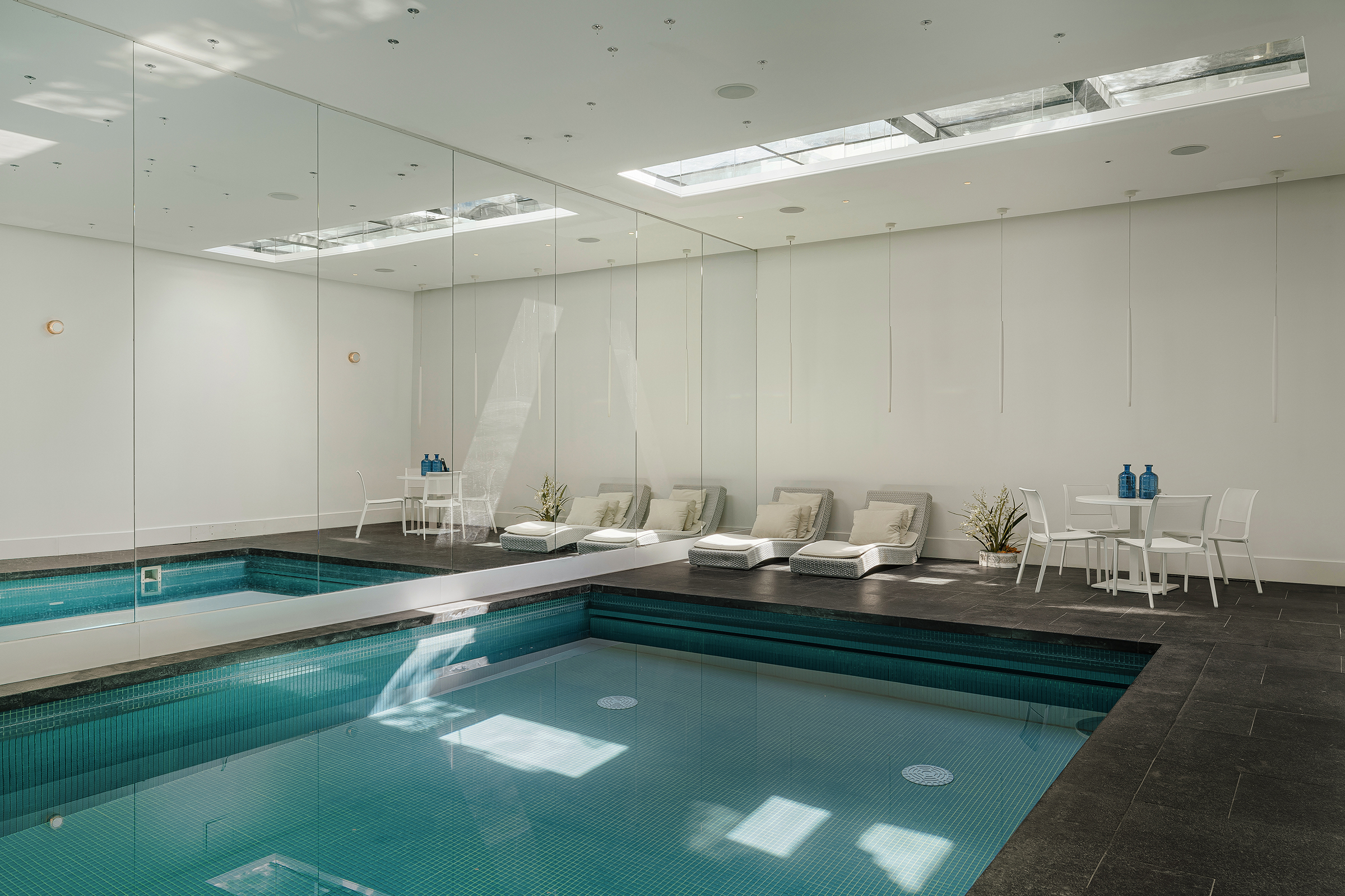  A Magnificent Six-Bedroom Residence with Pool and Roof Terrace in Kensington - 物件實景