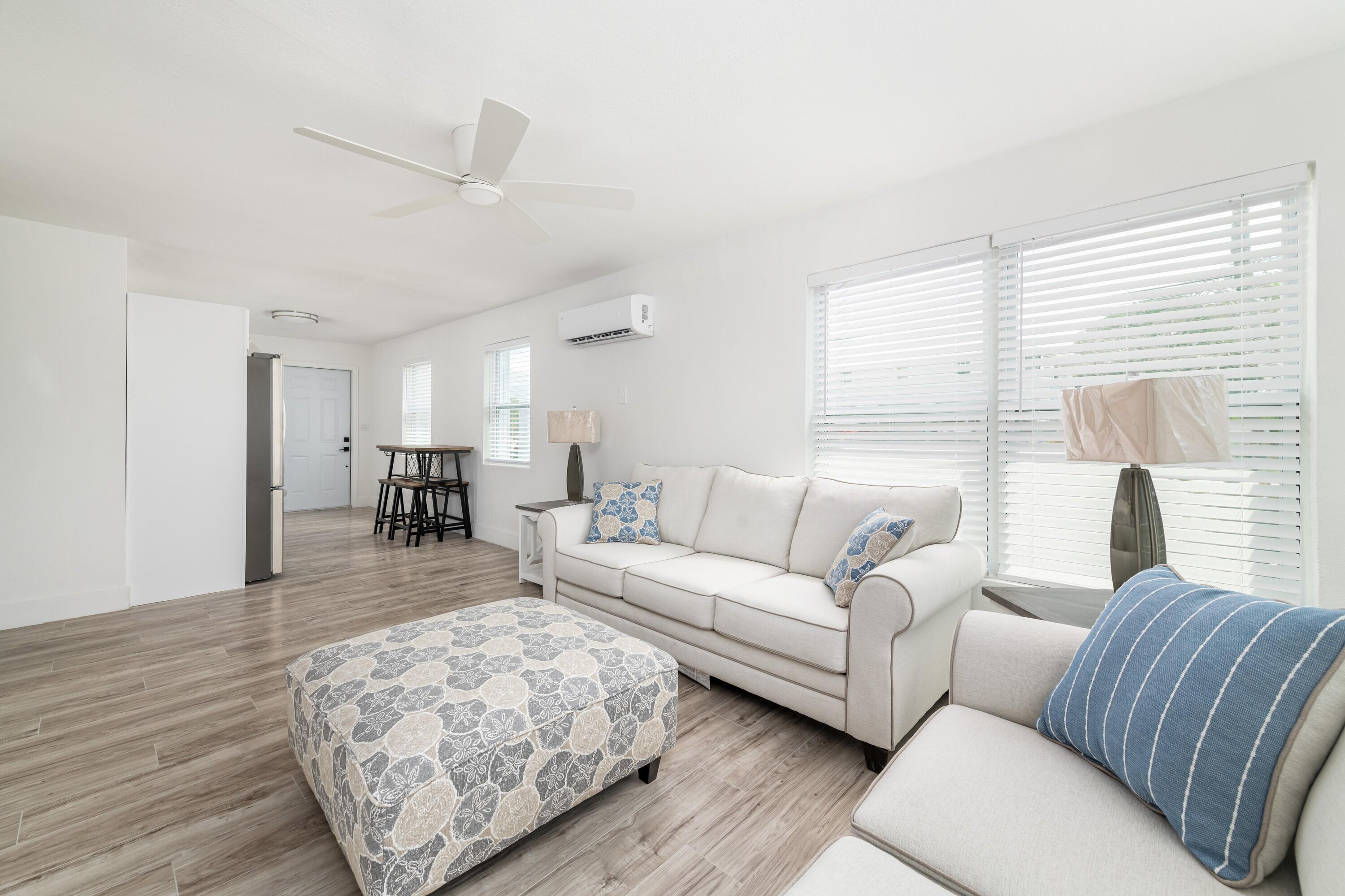 MARATHON, Florida, 33050, United States, 2 Bedrooms Bedrooms, ,2 BathroomsBathrooms,Residential,For Sale,1793484