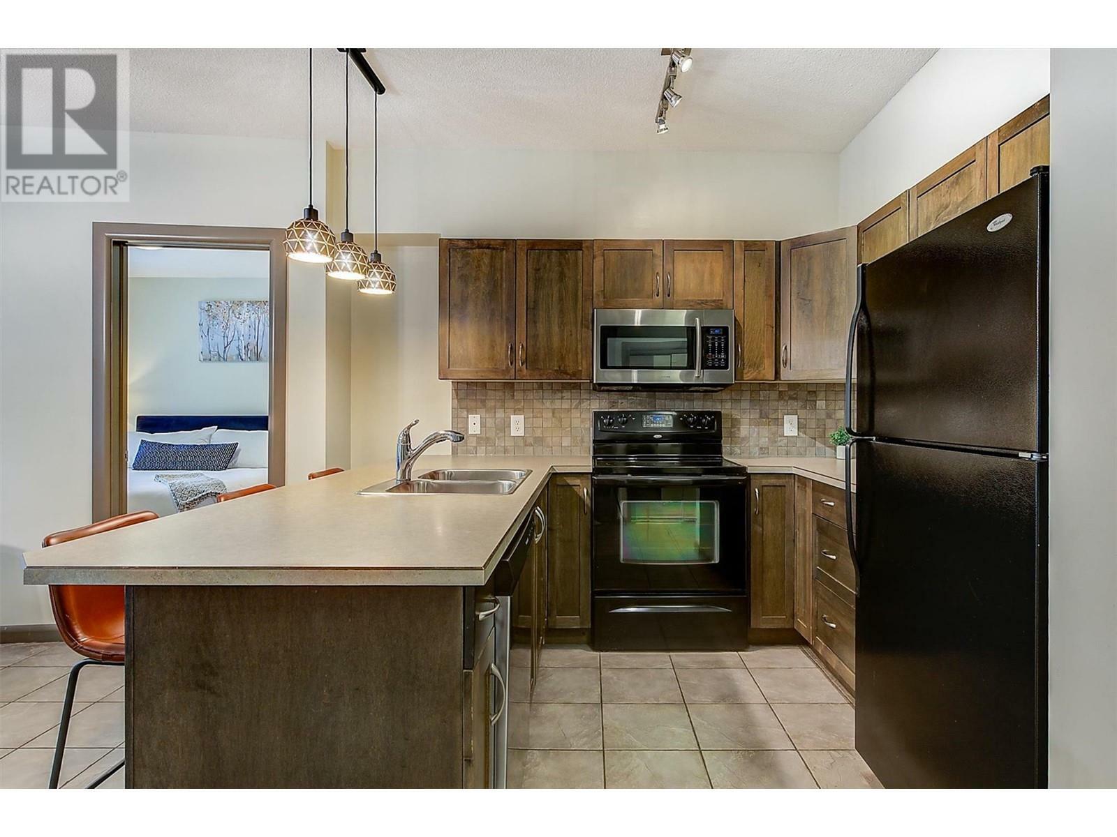 KELOWNA, British Columbia, V1Y 1G6, CA, 2 Bedrooms Bedrooms, ,2 BathroomsBathrooms,Residential,For Sale,1961350