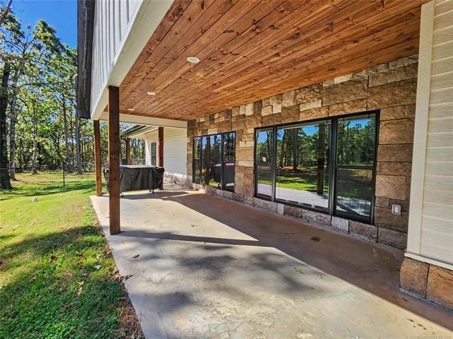 Tahlequah, Oklahoma, 74464, United States, 4 Bedrooms Bedrooms, ,4 BathroomsBathrooms,Residential,For Sale,2040103