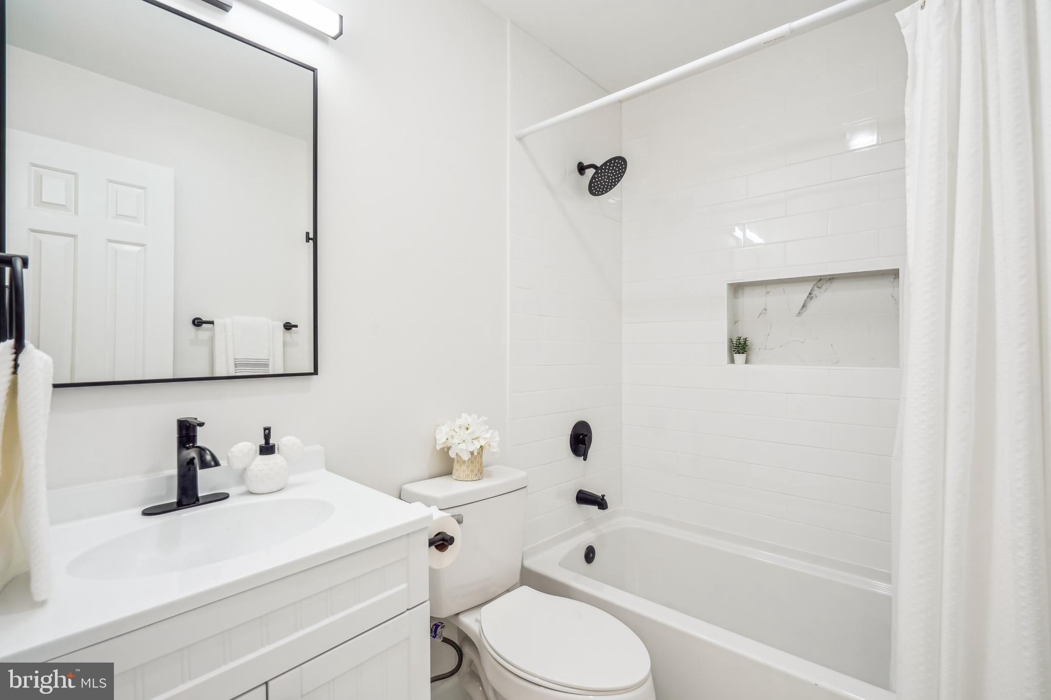 Fairfax, Virginia, 22032, United States, 3 Bedrooms Bedrooms, ,4 BathroomsBathrooms,Residential,For Sale,1945020