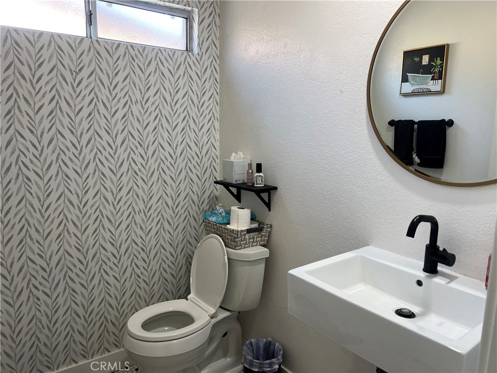 HEMET, California, 92544, United States, 4 Bedrooms Bedrooms, ,3 BathroomsBathrooms,Residential,For Sale,1827850