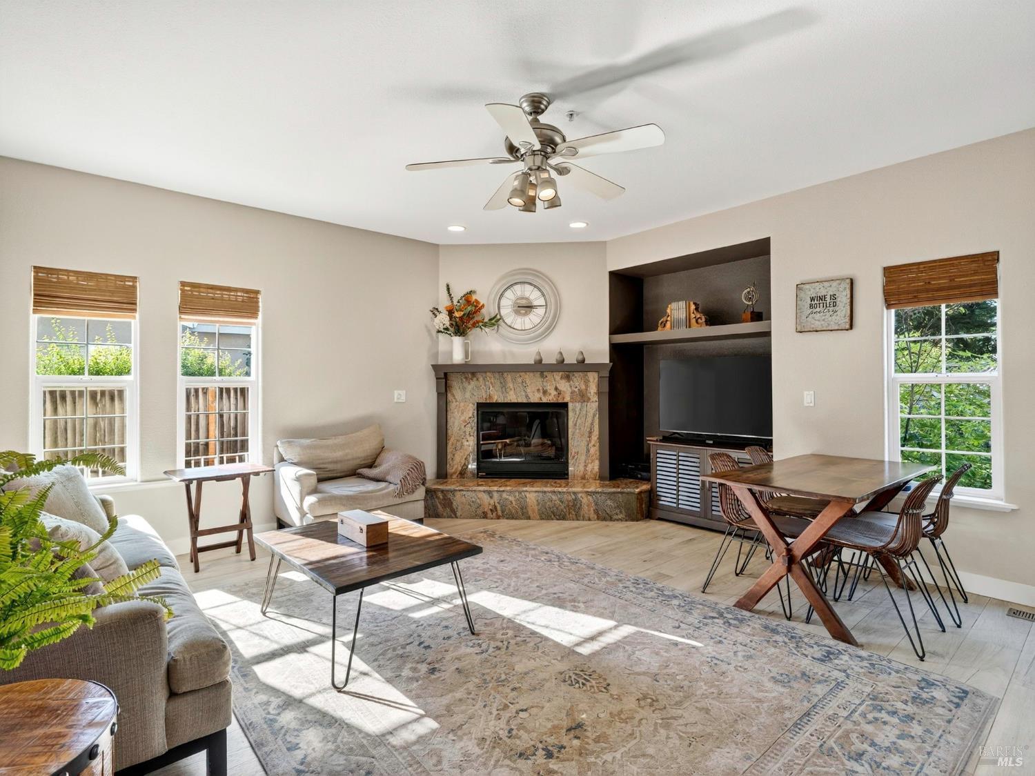 Napa, California, 94558, United States, 4 Bedrooms Bedrooms, ,3 BathroomsBathrooms,Residential,For Sale,1987902