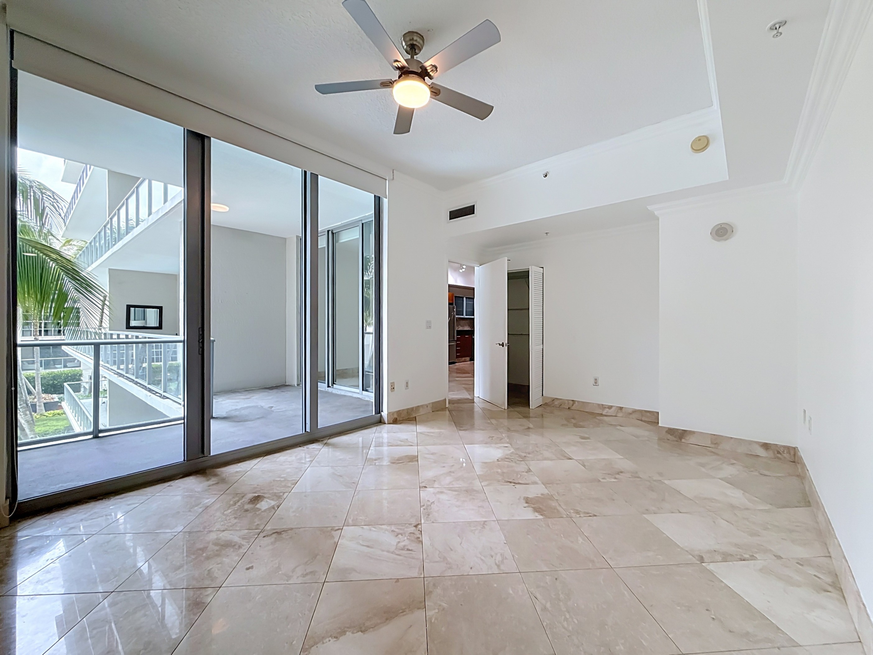  3470 E Coast Ave, Miami, FL, 33137 - 物件實景