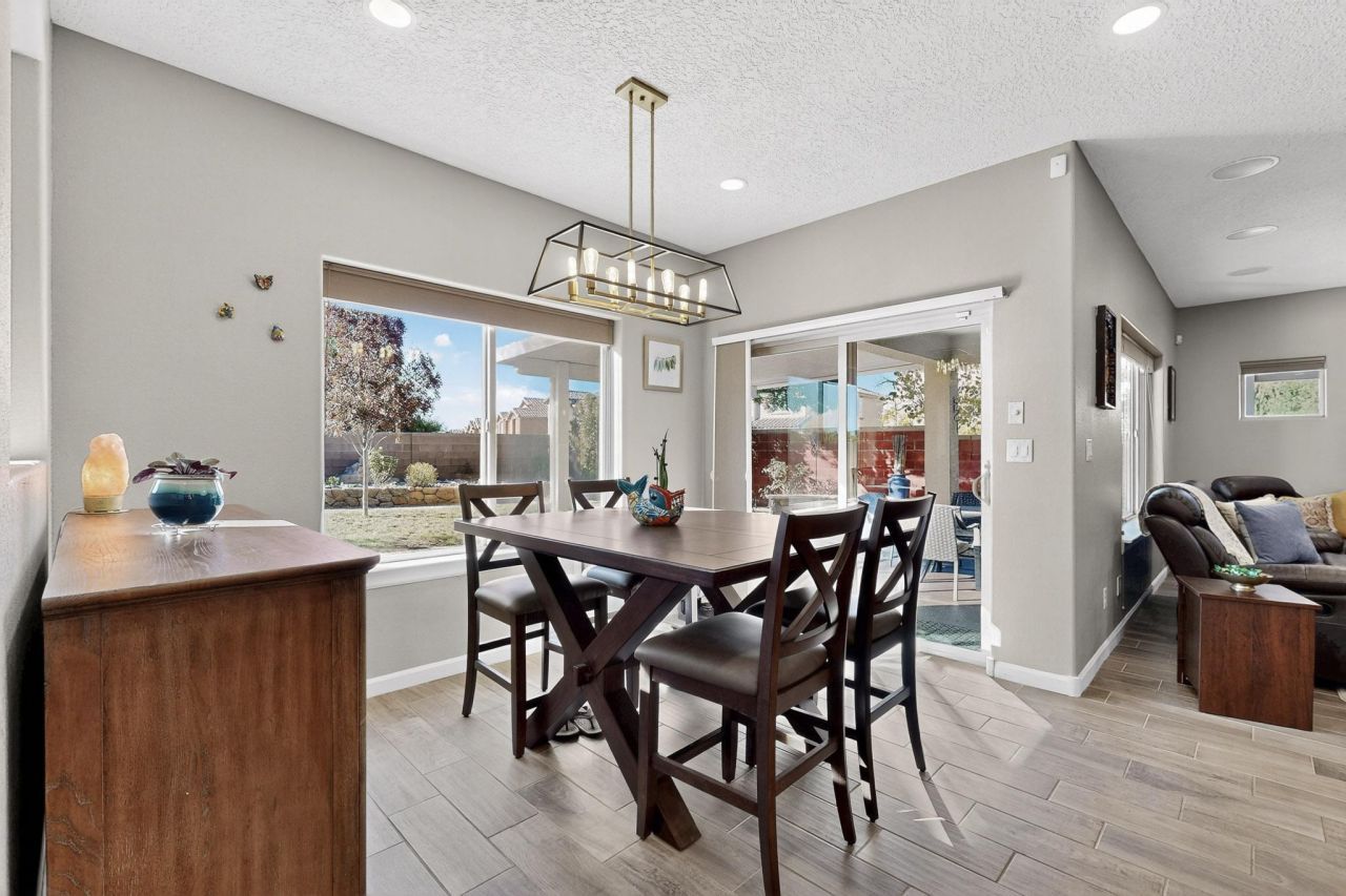 Rio Rancho, New Mexico, 87124, United States, 5 Bedrooms Bedrooms, ,3 BathroomsBathrooms,Residential,For Sale,1991836