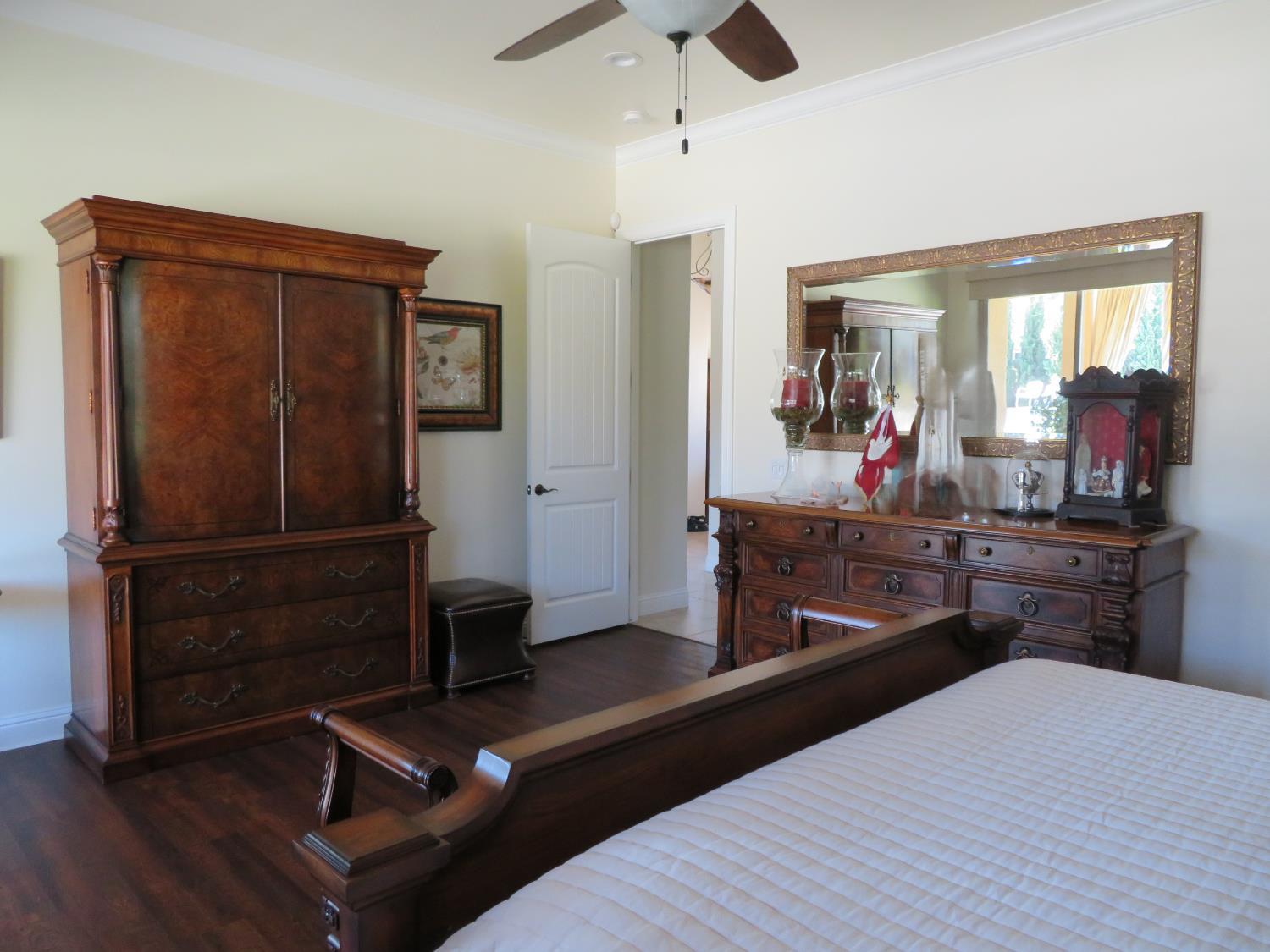 Oakdale, California, 95361, United States, 3 Bedrooms Bedrooms, ,4 BathroomsBathrooms,Residential,For Sale,1905843