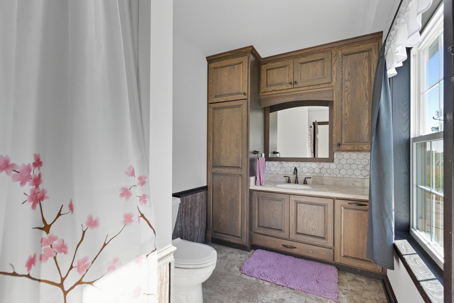 Nashville, Michigan, 49073, United States, 8 Bedrooms Bedrooms, ,3 BathroomsBathrooms,Residential,For Sale,1983541