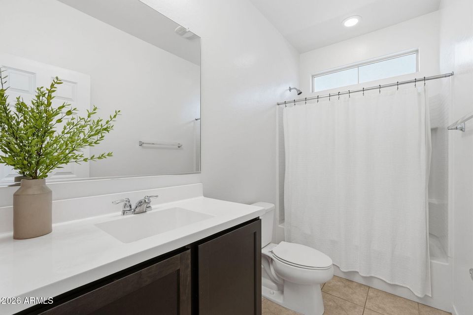 Queen Creek, Arizona, 85142, United States, 3 Bedrooms Bedrooms, ,2 BathroomsBathrooms,Residential,For Sale,2012024