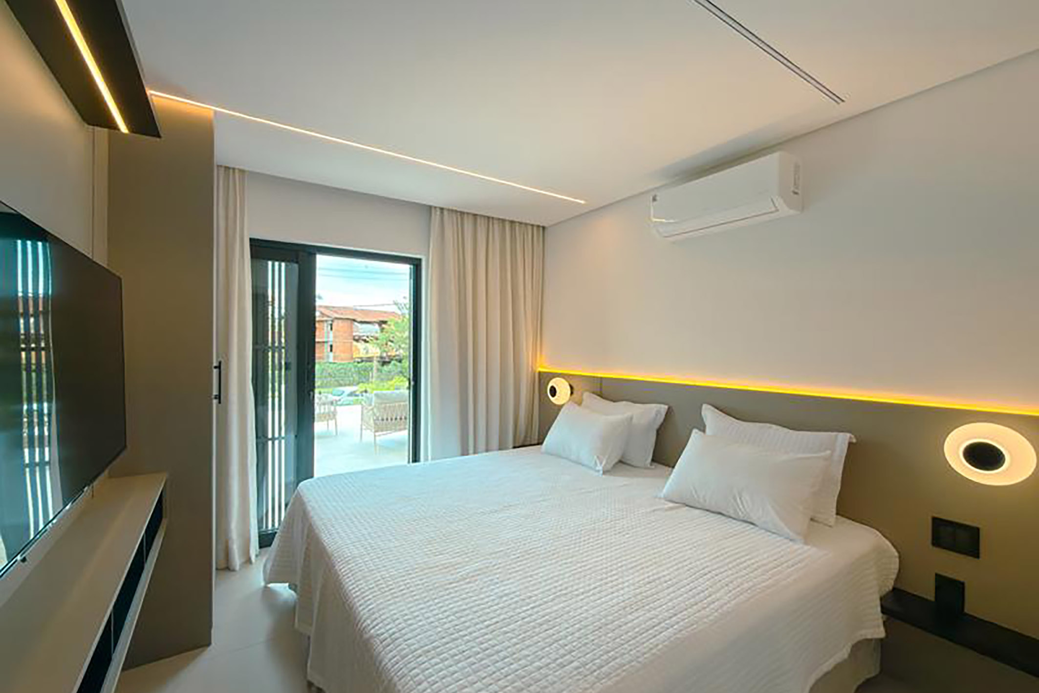  Contemporary canal-front residence with private yacht dock in Porto Bracuhy - 物件實景