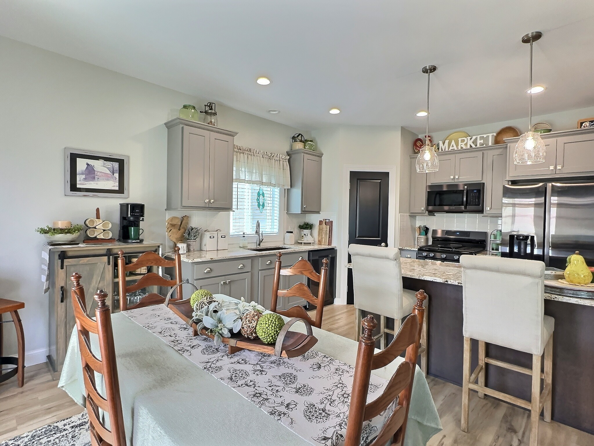 Spearfish, South Dakota, 57783, United States, 2 Bedrooms Bedrooms, ,2 BathroomsBathrooms,Residential,For Sale,1851552