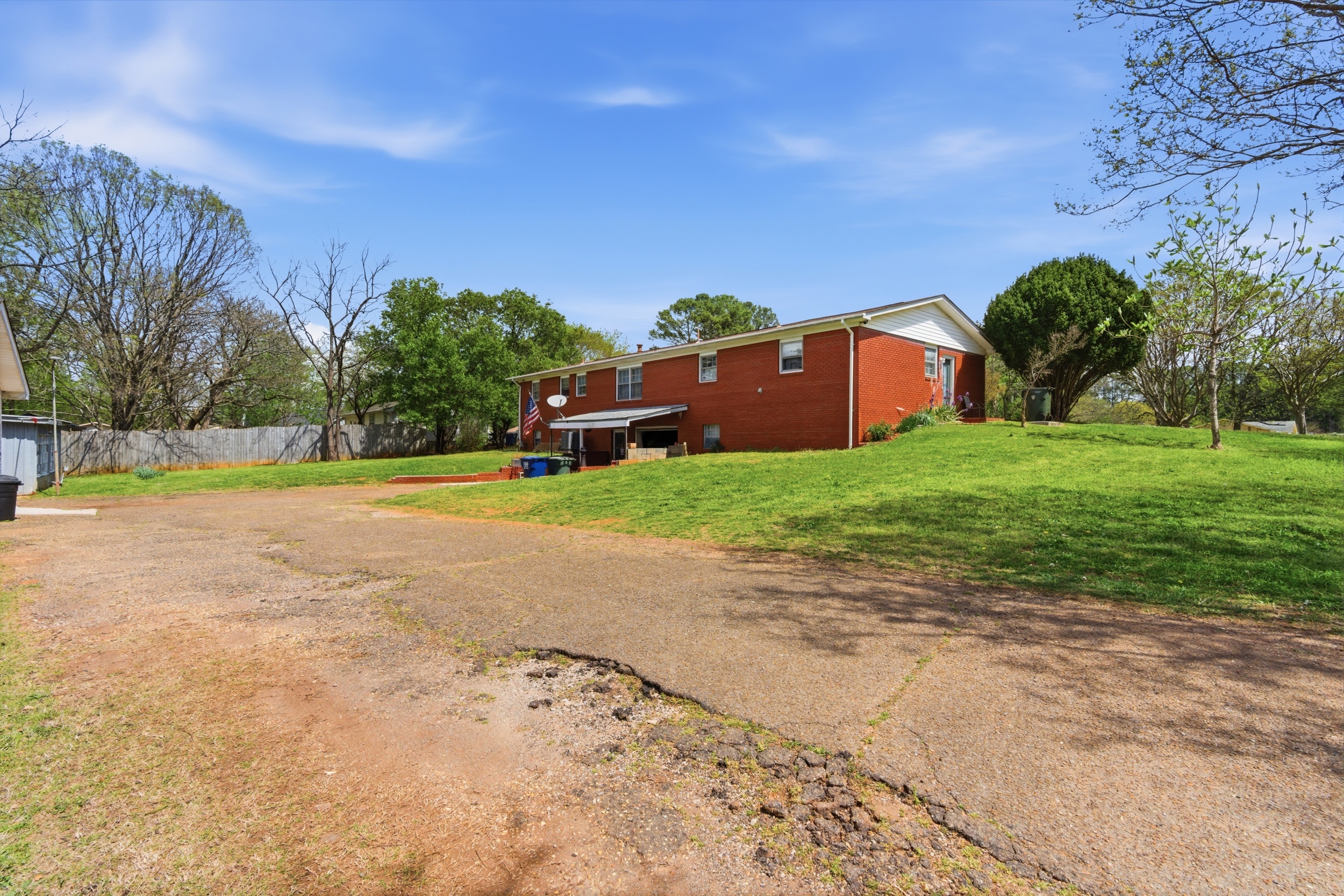  601 Walton Drive - 物件實景