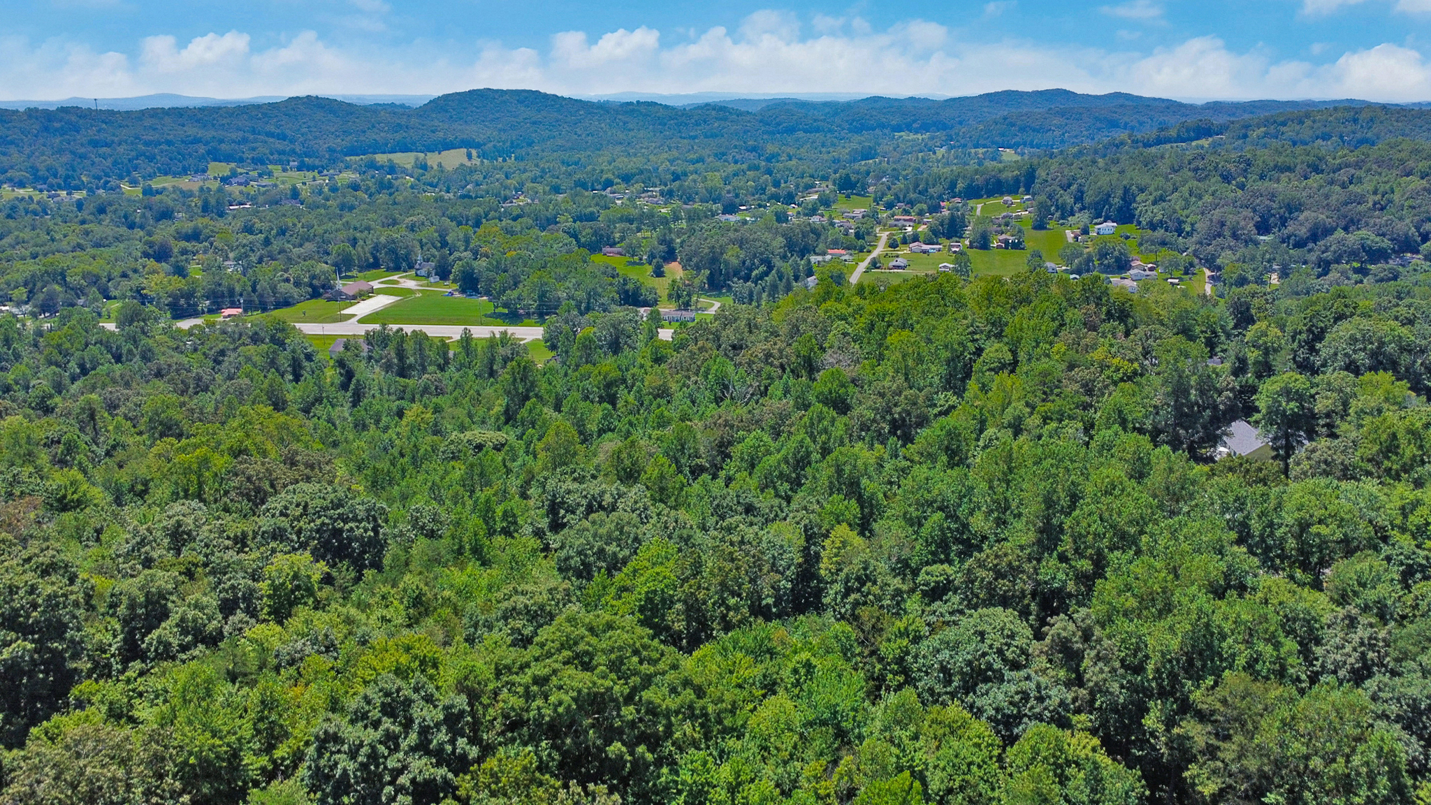 Rockwood, Tennessee, 37854, United States, 4 Bedrooms Bedrooms, ,3 BathroomsBathrooms,Residential,For Sale,2011403