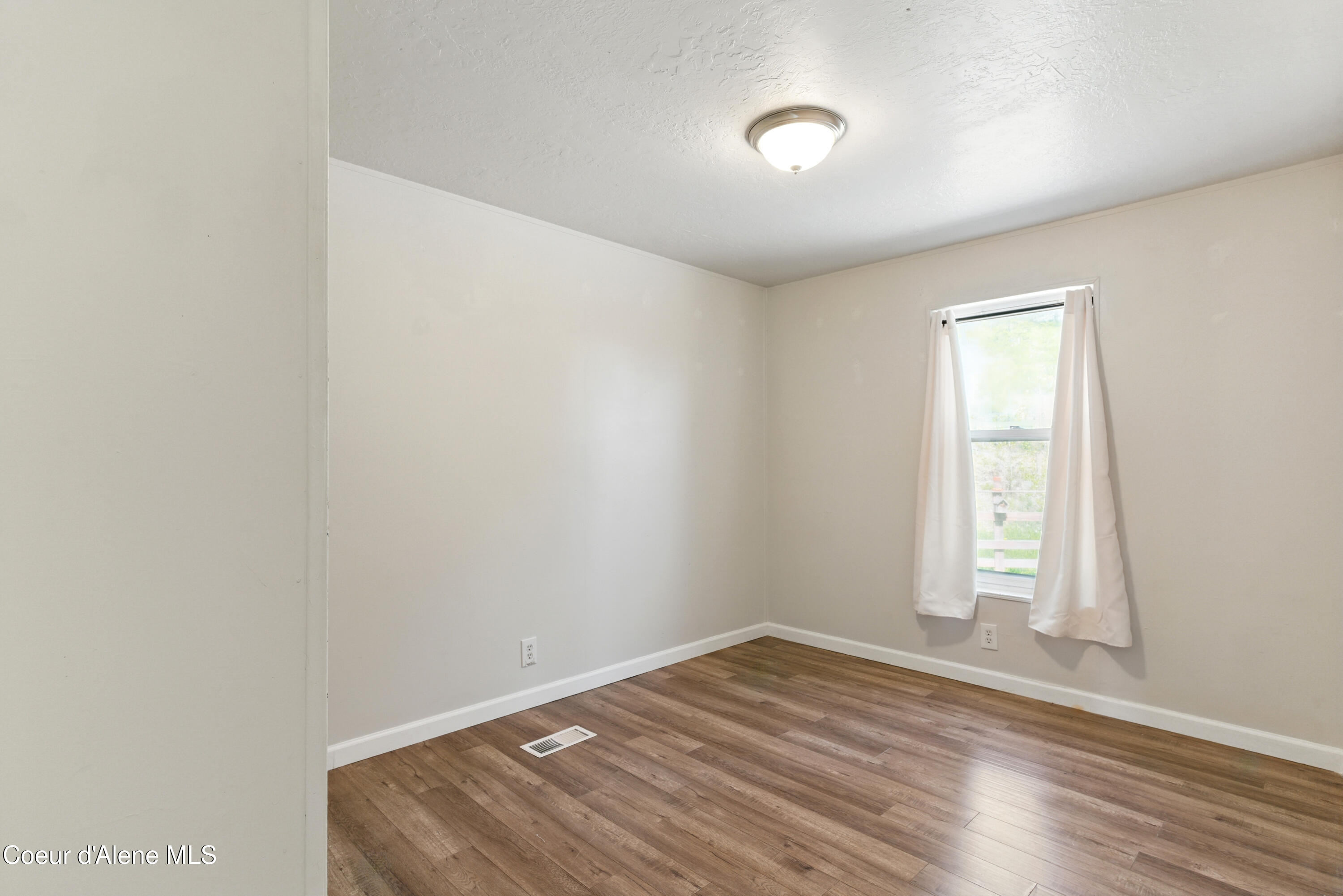 Coeur D'alene, Idaho, 83814, United States, 3 Bedrooms Bedrooms, ,Residential,For Sale,1794025