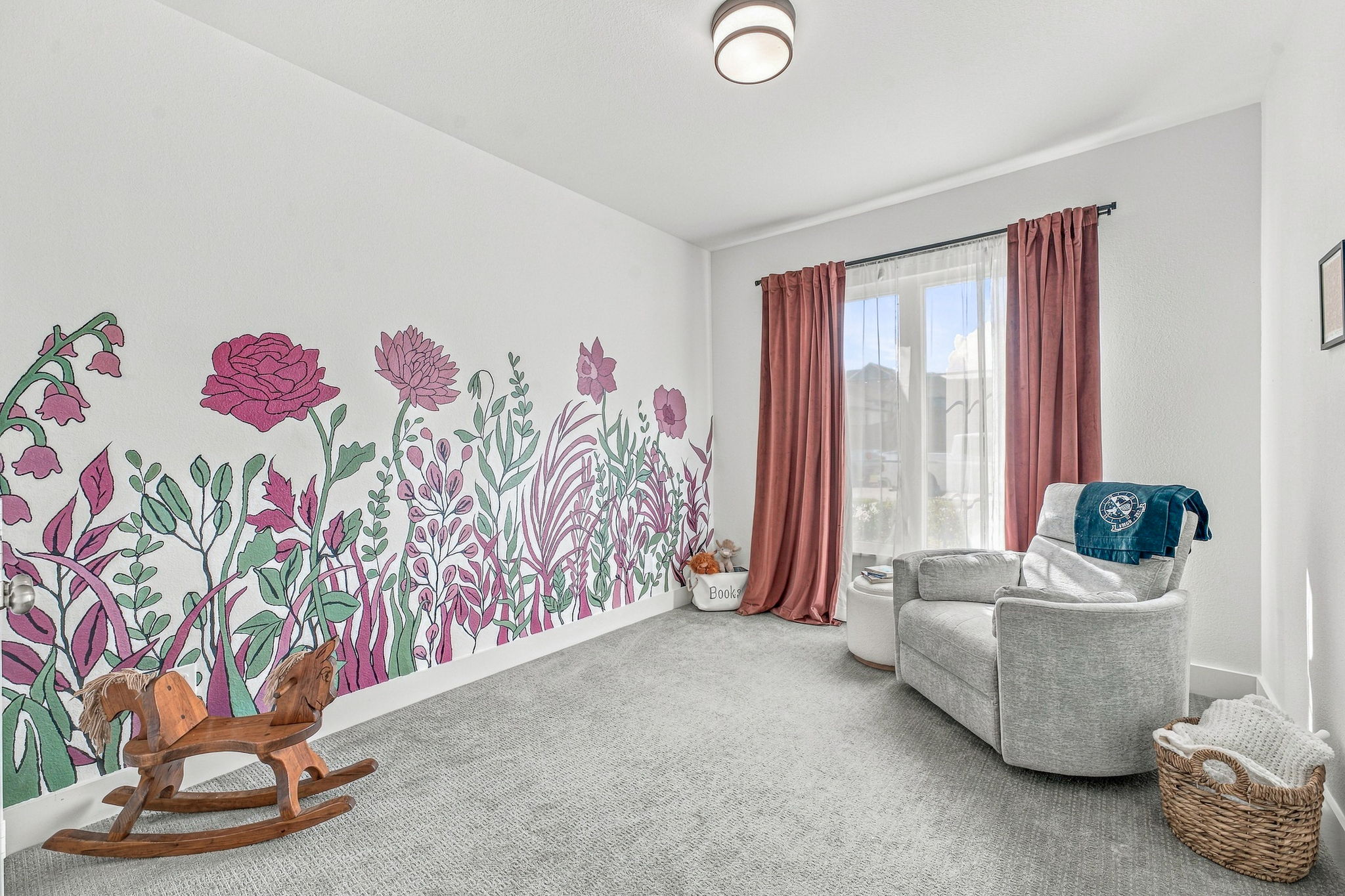  Your New Home Comes with a Rate Advantage - 物件實景
