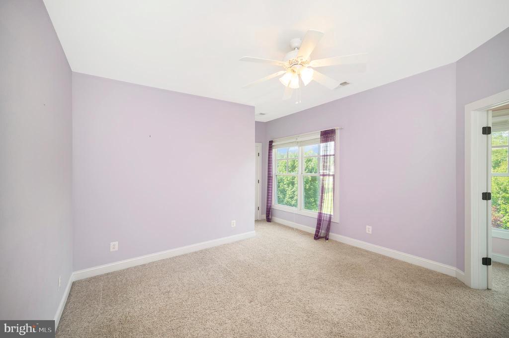 Stafford, Virginia, 22556, United States, 6 Bedrooms Bedrooms, ,5 BathroomsBathrooms,Residential,For Sale,1900693