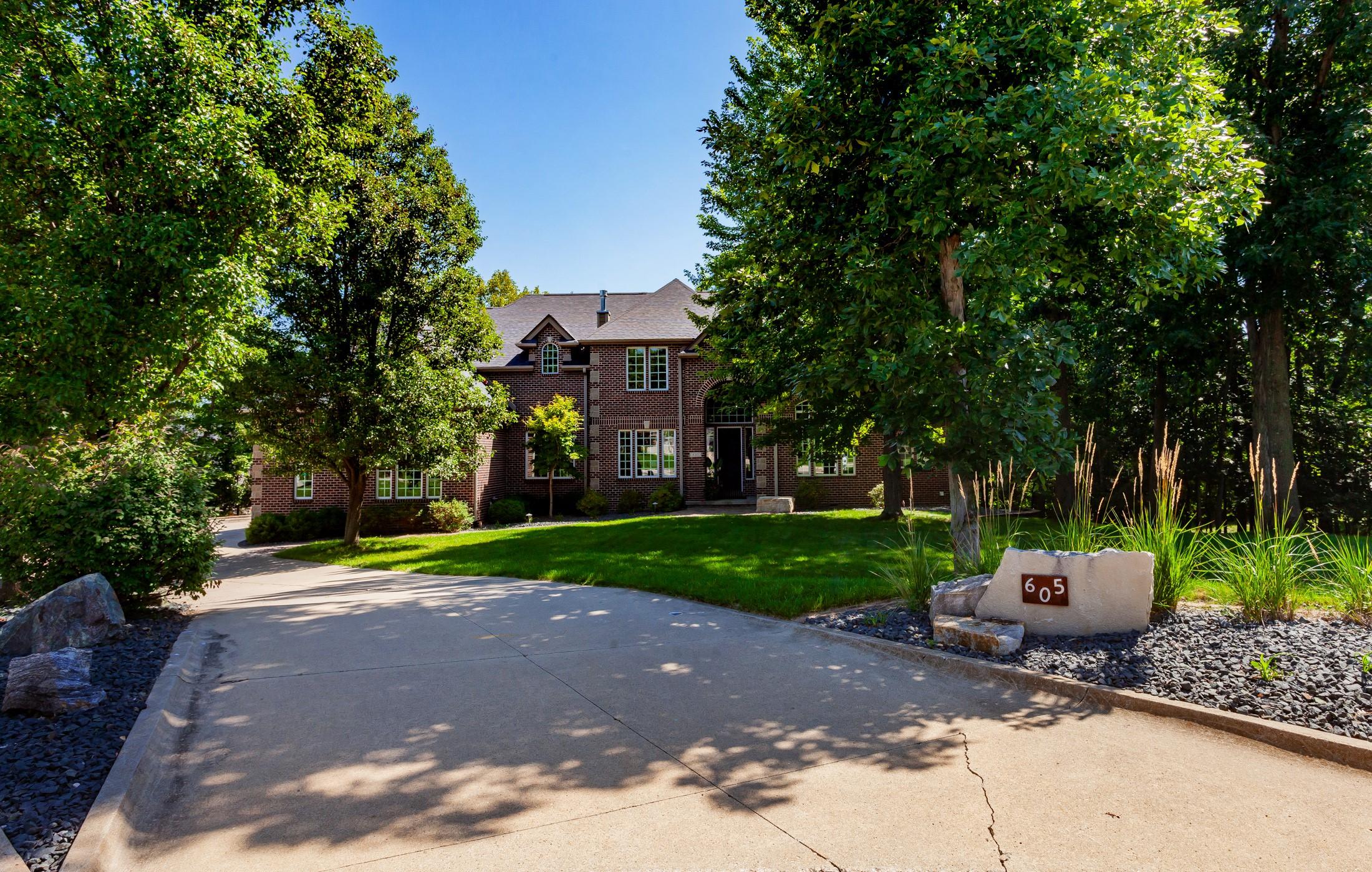 Polk City, Iowa, 50226, United States, 5 Bedrooms Bedrooms, ,5 BathroomsBathrooms,Residential,For Sale,1915451