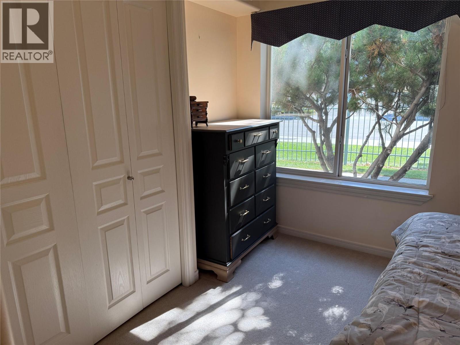 KAMLOOPS, British Columbia, V2C 1W9, CA, 3 Bedrooms Bedrooms, ,2 BathroomsBathrooms,Residential,For Sale,1949054