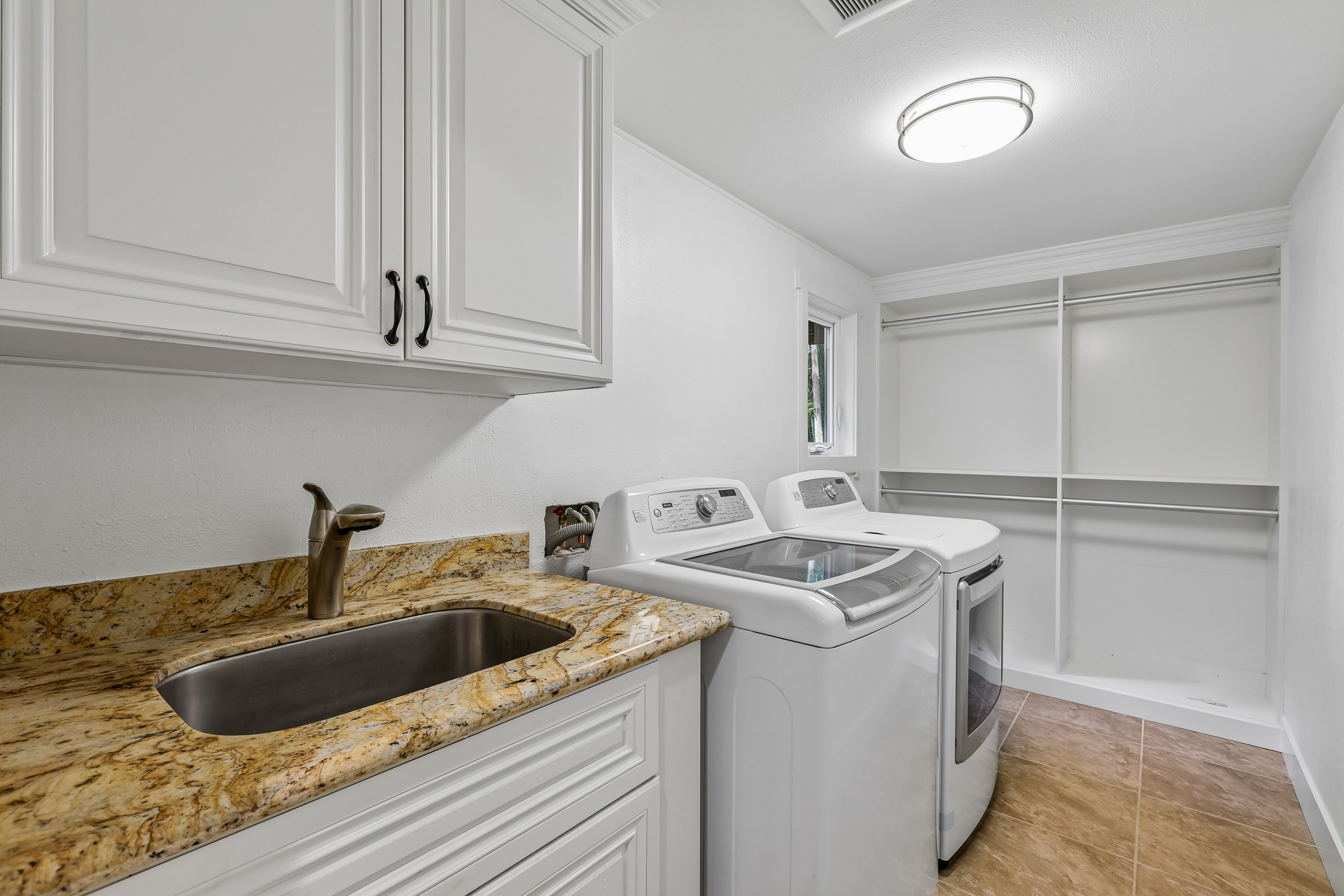  3720 131st Ave NE, Bellevue, WA 98005 - 物件實景