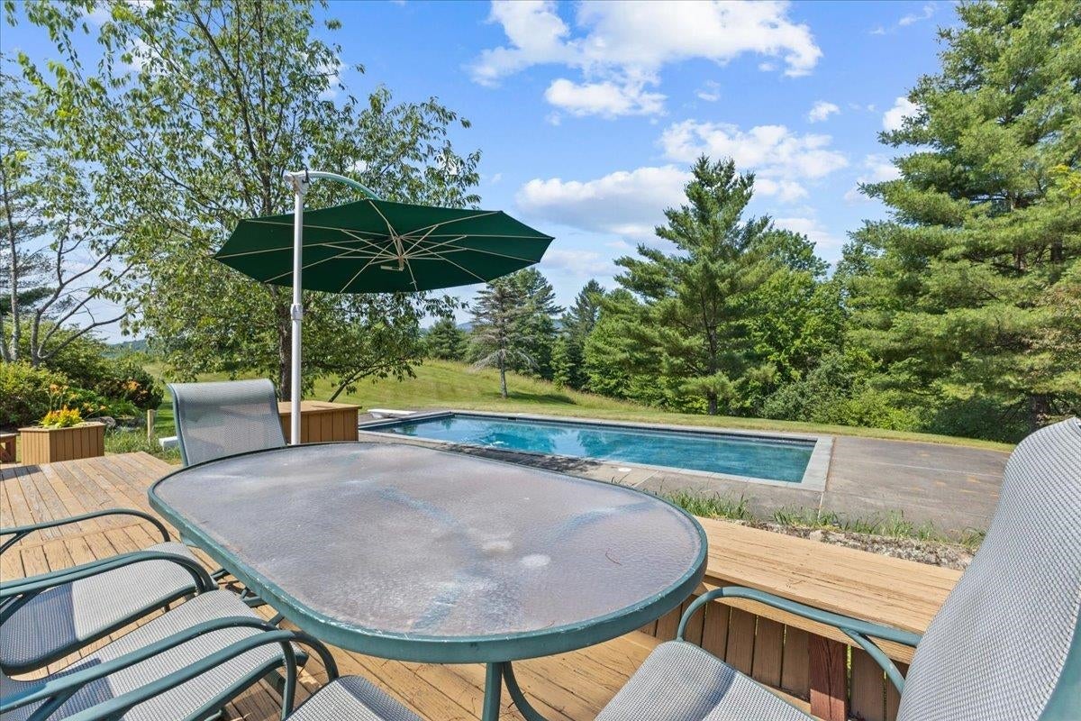 Stowe, Vermont, 05672, United States, 4 Bedrooms Bedrooms, ,3 BathroomsBathrooms,Residential,For Sale,1890997