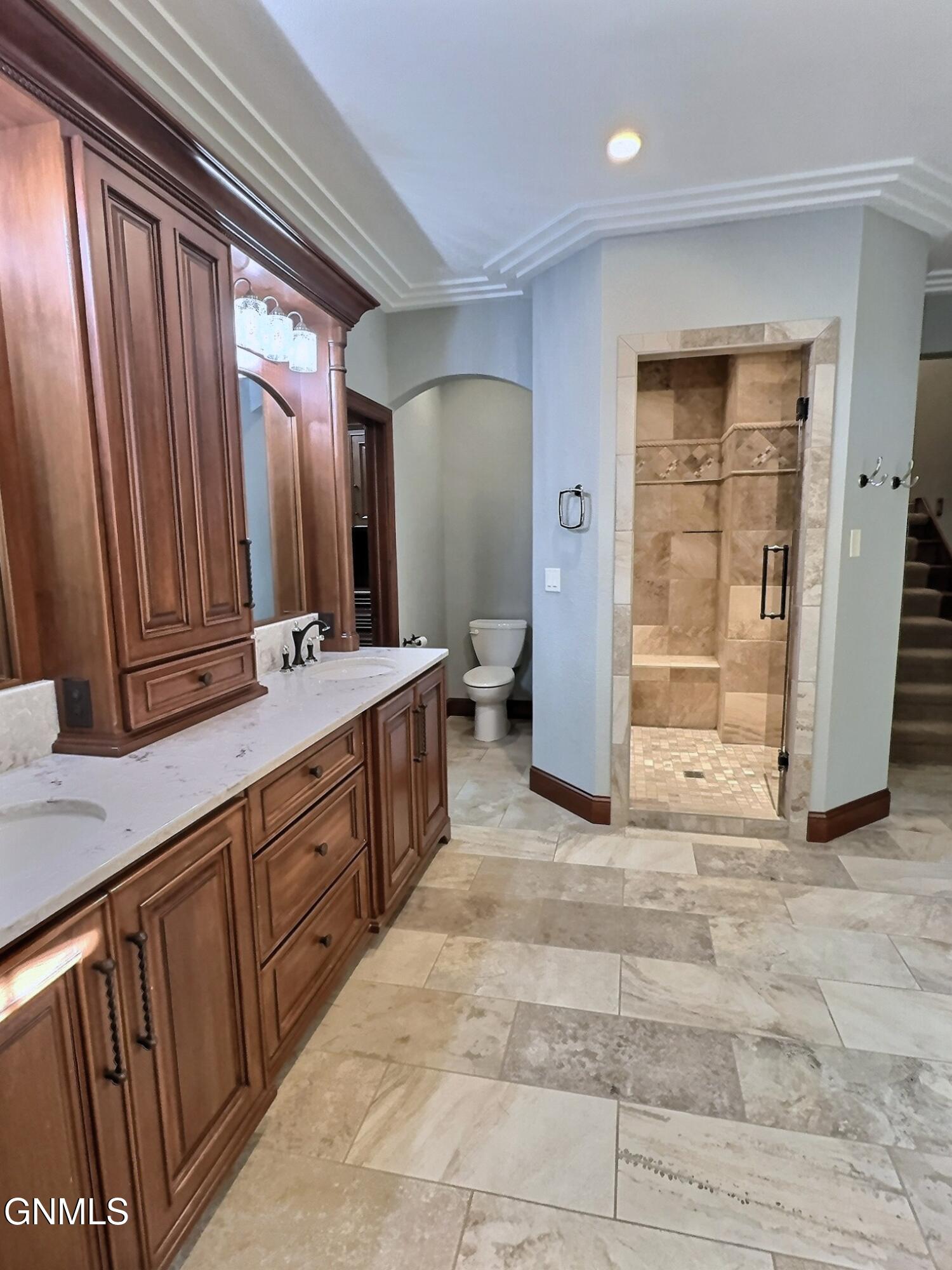 Bismarck, North Dakota, 58501, United States, 4 Bedrooms Bedrooms, ,4 BathroomsBathrooms,Residential,For Sale,2038873