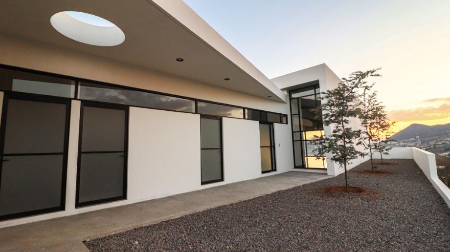 Club de Golf, Morelia, Michoacán de Ocampo, 58254, Mexico, 3 Bedrooms Bedrooms, ,3 BathroomsBathrooms,Residential,For Sale,Club de Golf,1442769
