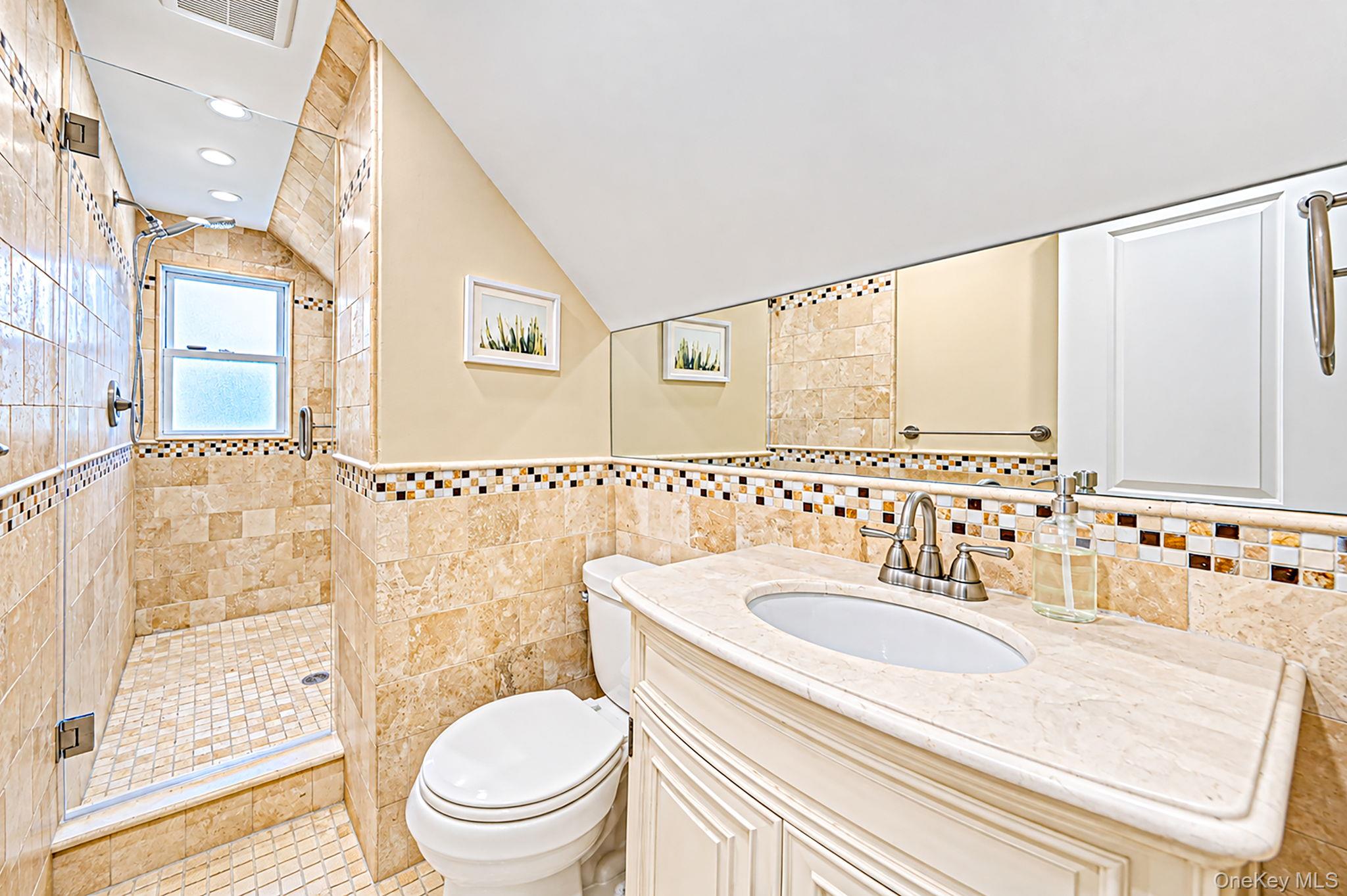  2115 Randall Avenue, East Meadow, NY, 11554 - 物件實景