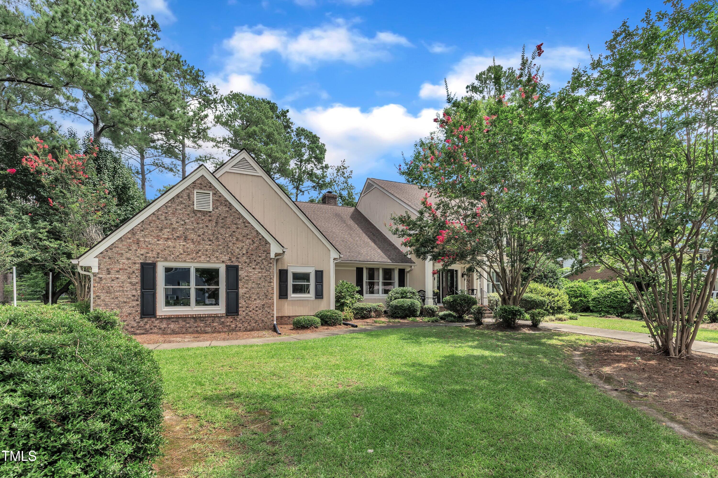 Smithfield, North Carolina, 27577, United States, 5 Bedrooms Bedrooms, ,4 BathroomsBathrooms,Residential,For Sale,1911718