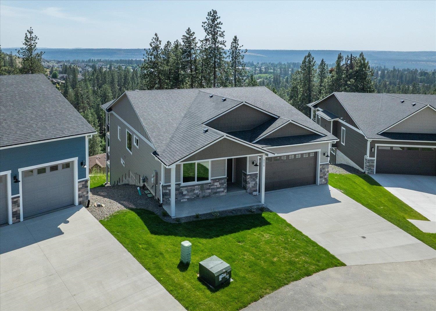 Spokane, Washington, 99208, United States, 4 Bedrooms Bedrooms, ,3 BathroomsBathrooms,Residential,For Sale,1940467