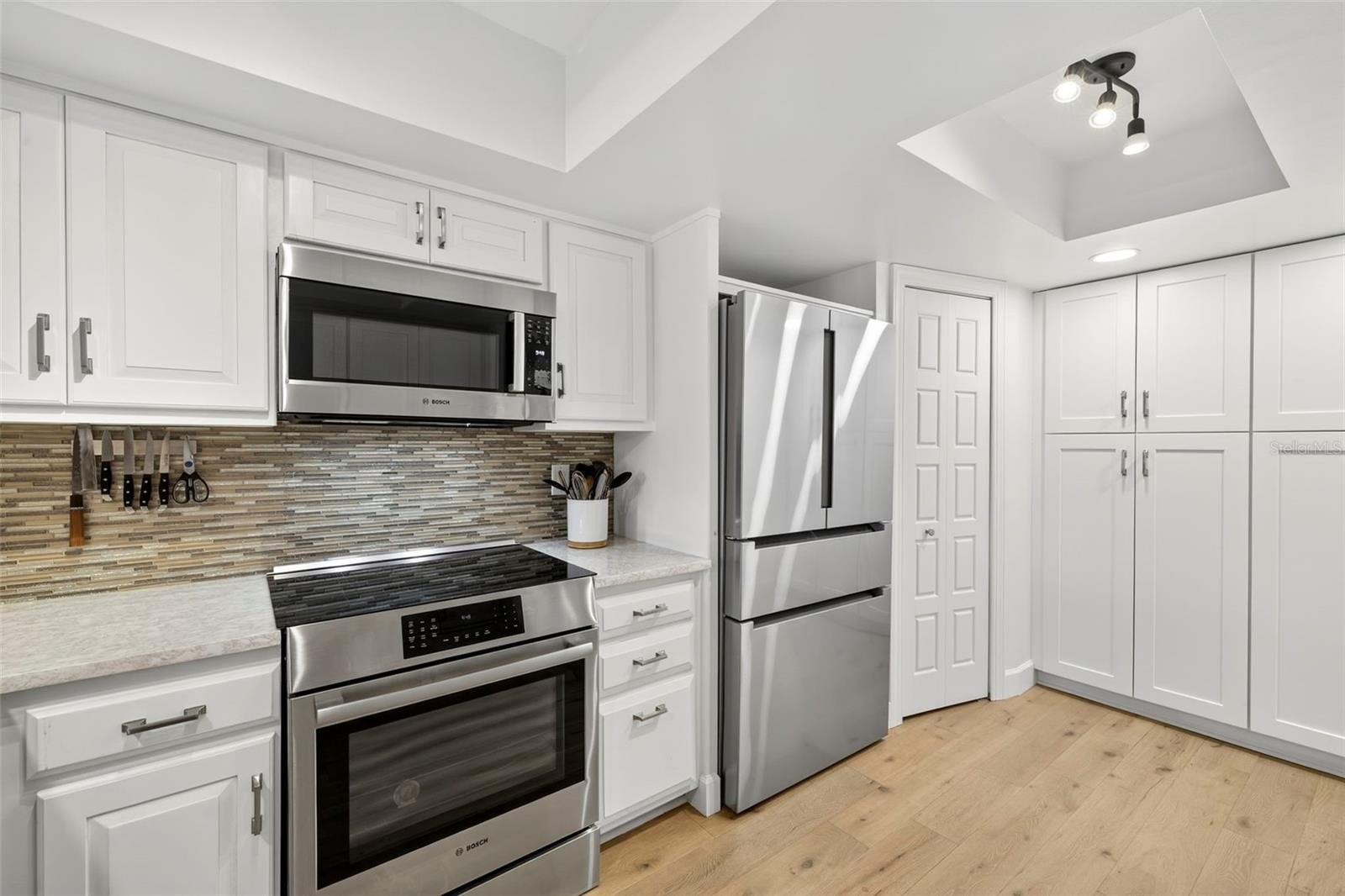 CLEARWATER BEACH, Florida, 33767, United States, 3 Bedrooms Bedrooms, ,3 BathroomsBathrooms,Residential,For Sale,1976812