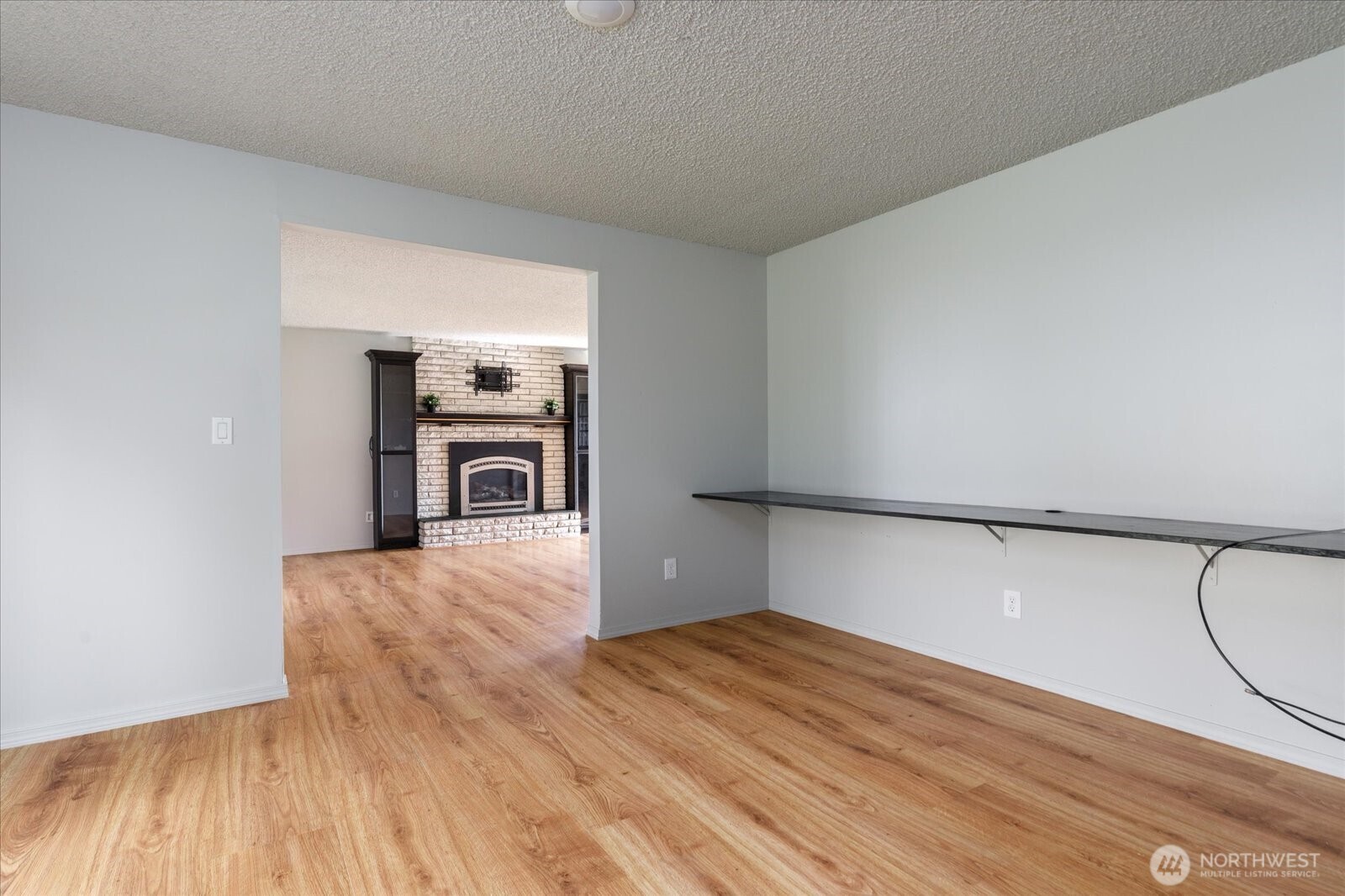 Oak Harbor, Washington, 98277, United States, 3 Bedrooms Bedrooms, ,2 BathroomsBathrooms,Residential,For Sale,1996156