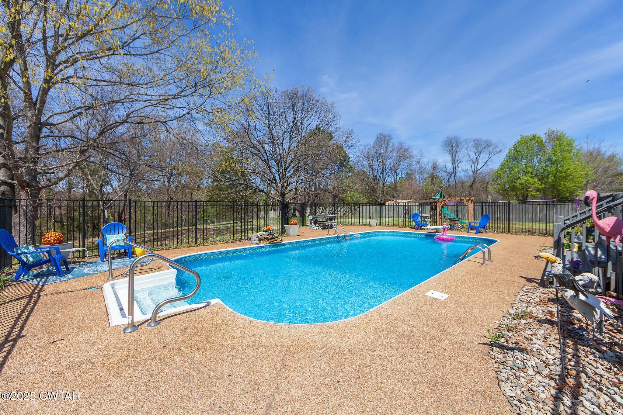Jackson, Tennessee, 38305, United States, 4 Bedrooms Bedrooms, ,3 BathroomsBathrooms,Residential,For Sale,1894801
